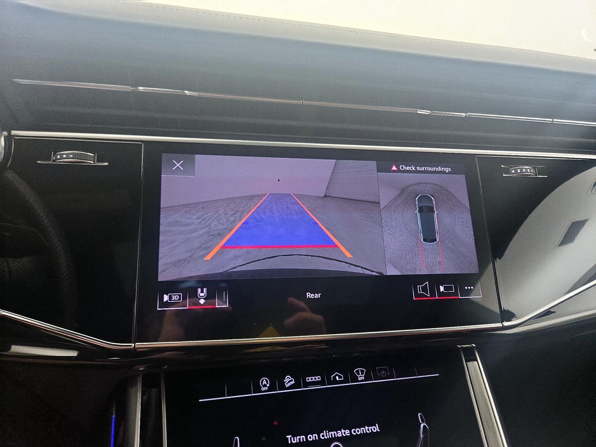 Thumbnail: 2021 Audi SQ8 - 15