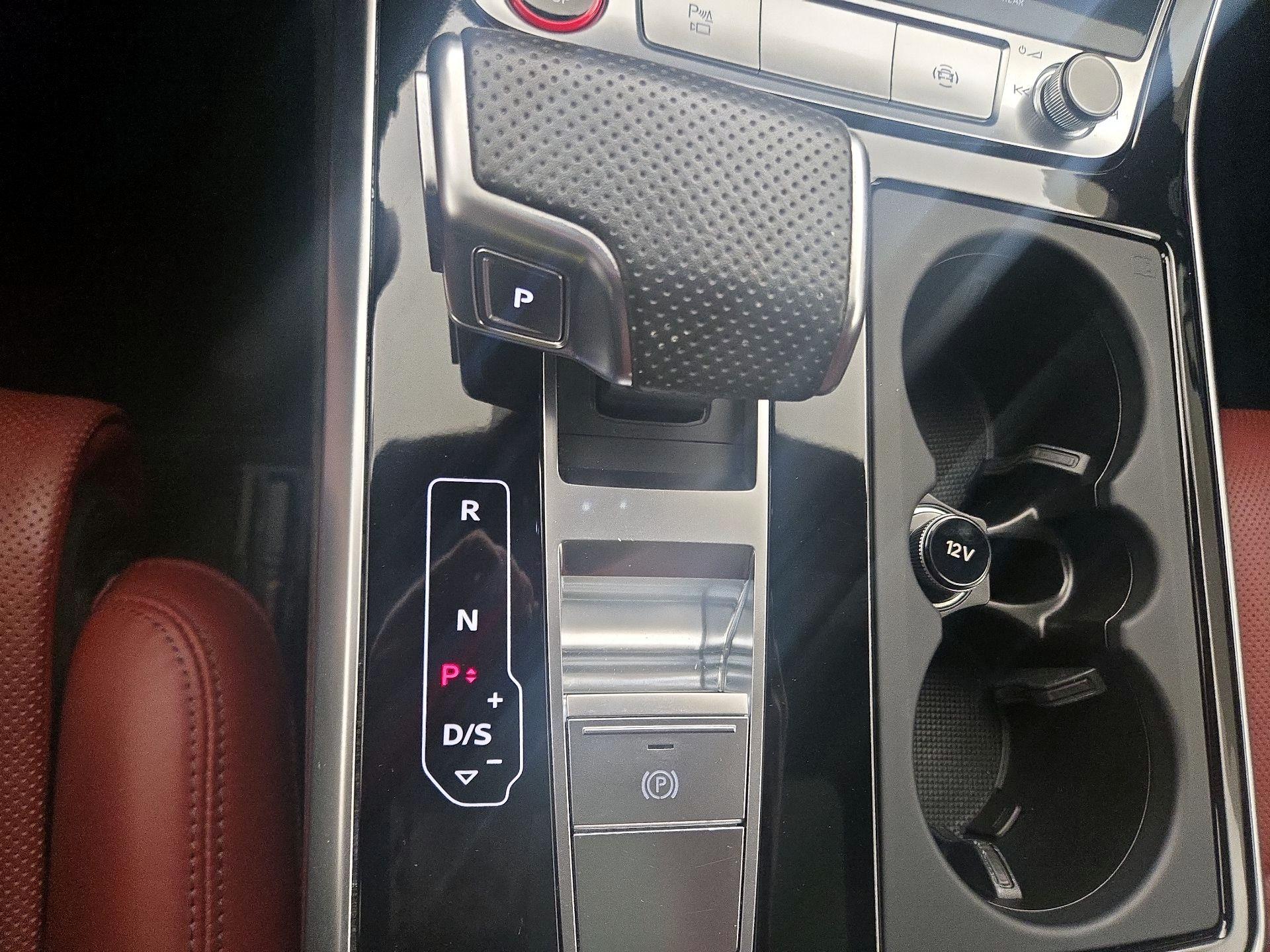 Thumbnail: 2021 Audi SQ8 - 18