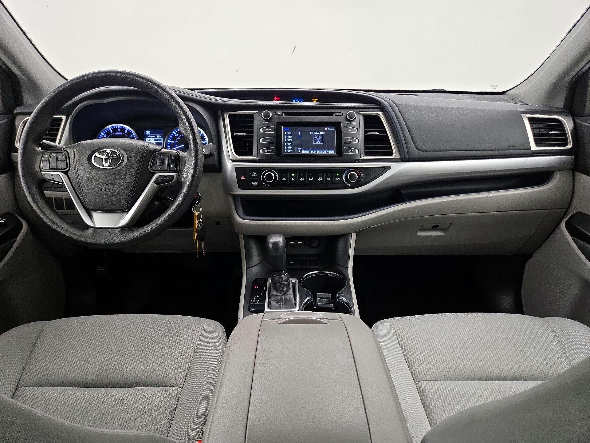 Thumbnail: 2019 Toyota Highlander - 9