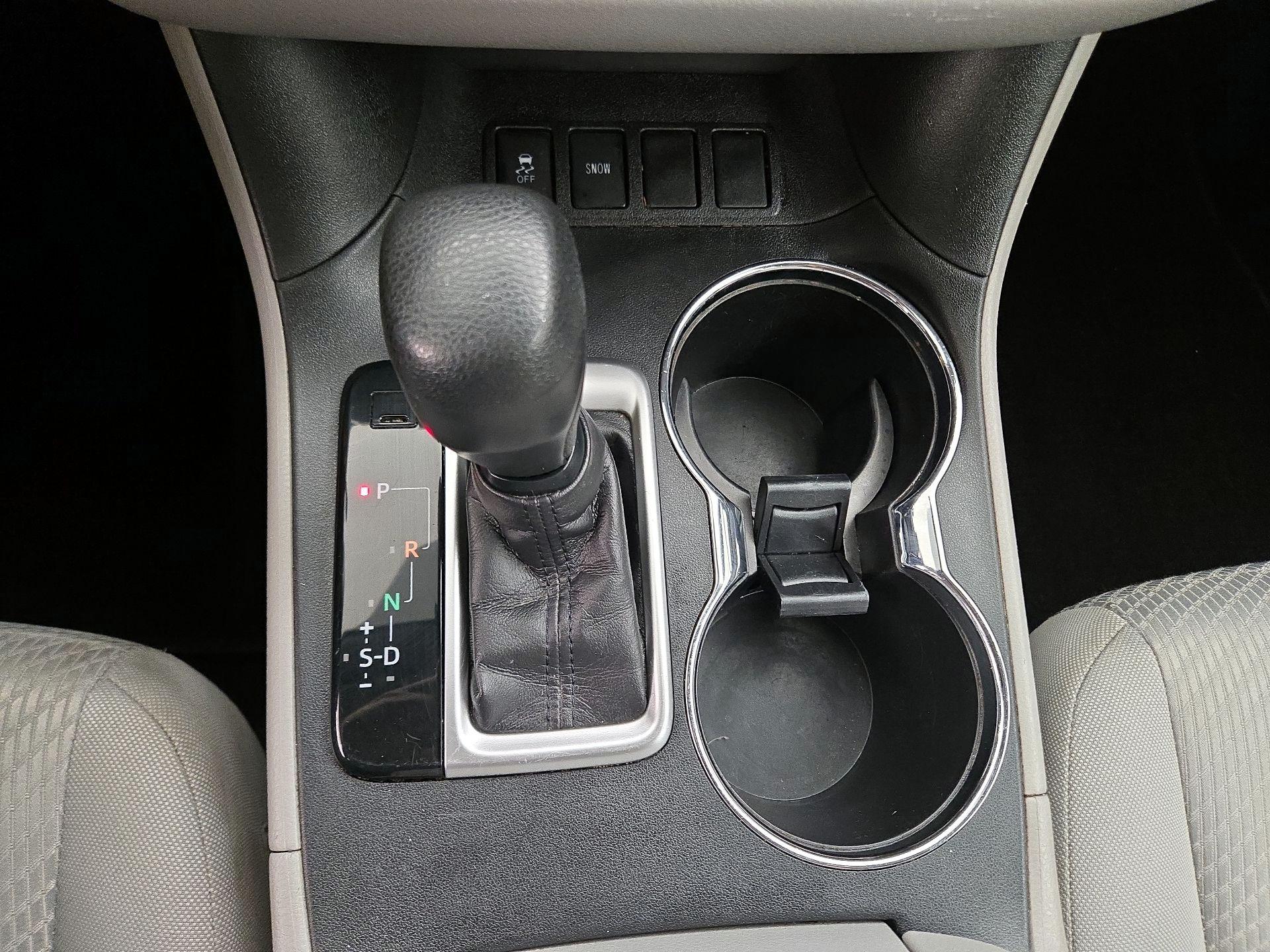 Thumbnail: 2019 Toyota Highlander - 17