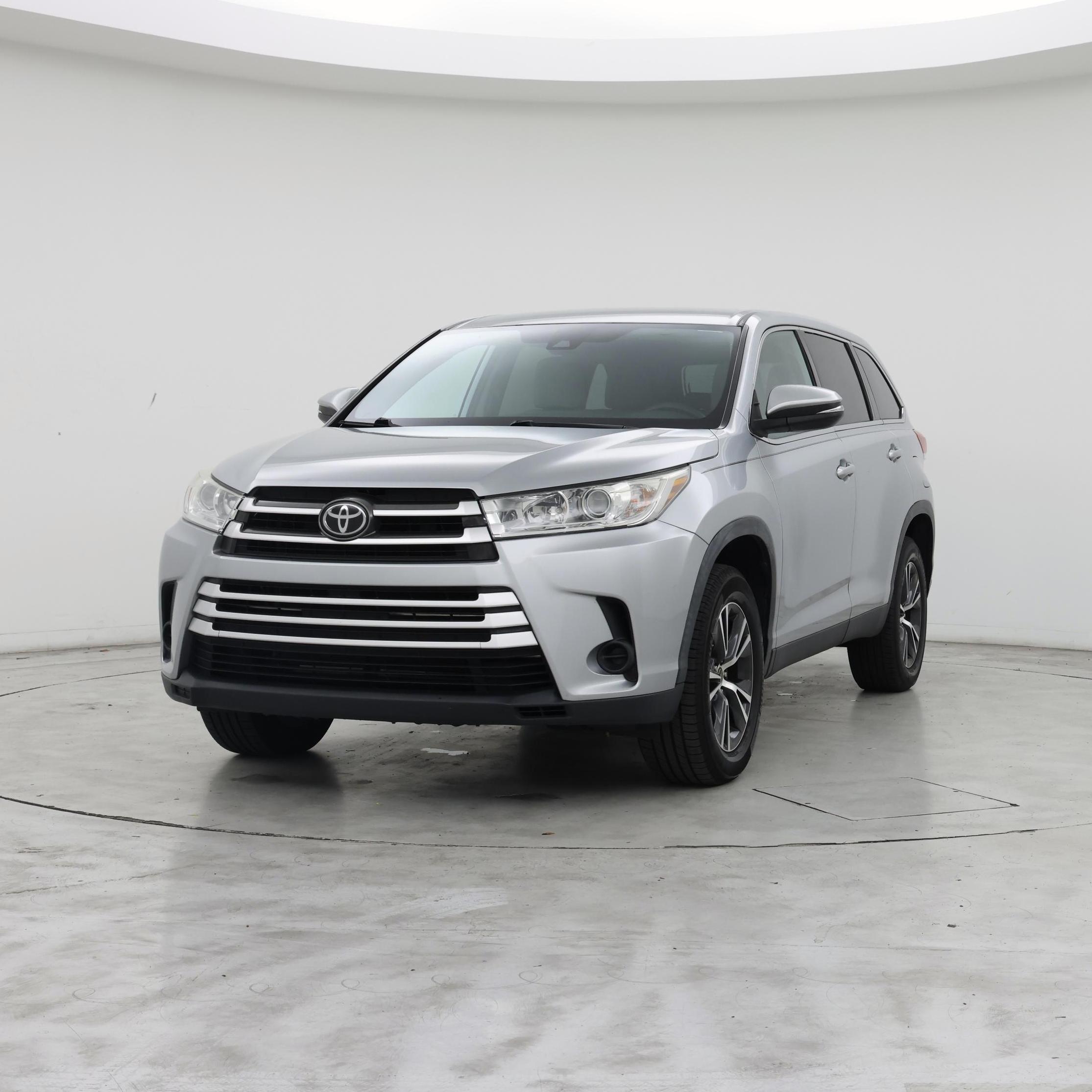 Thumbnail: 2019 Toyota Highlander - 4