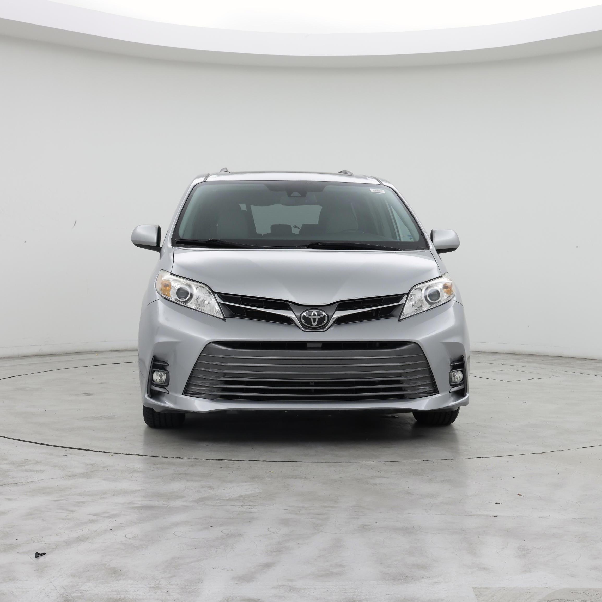 Thumbnail: 2020 Toyota Sienna - 5