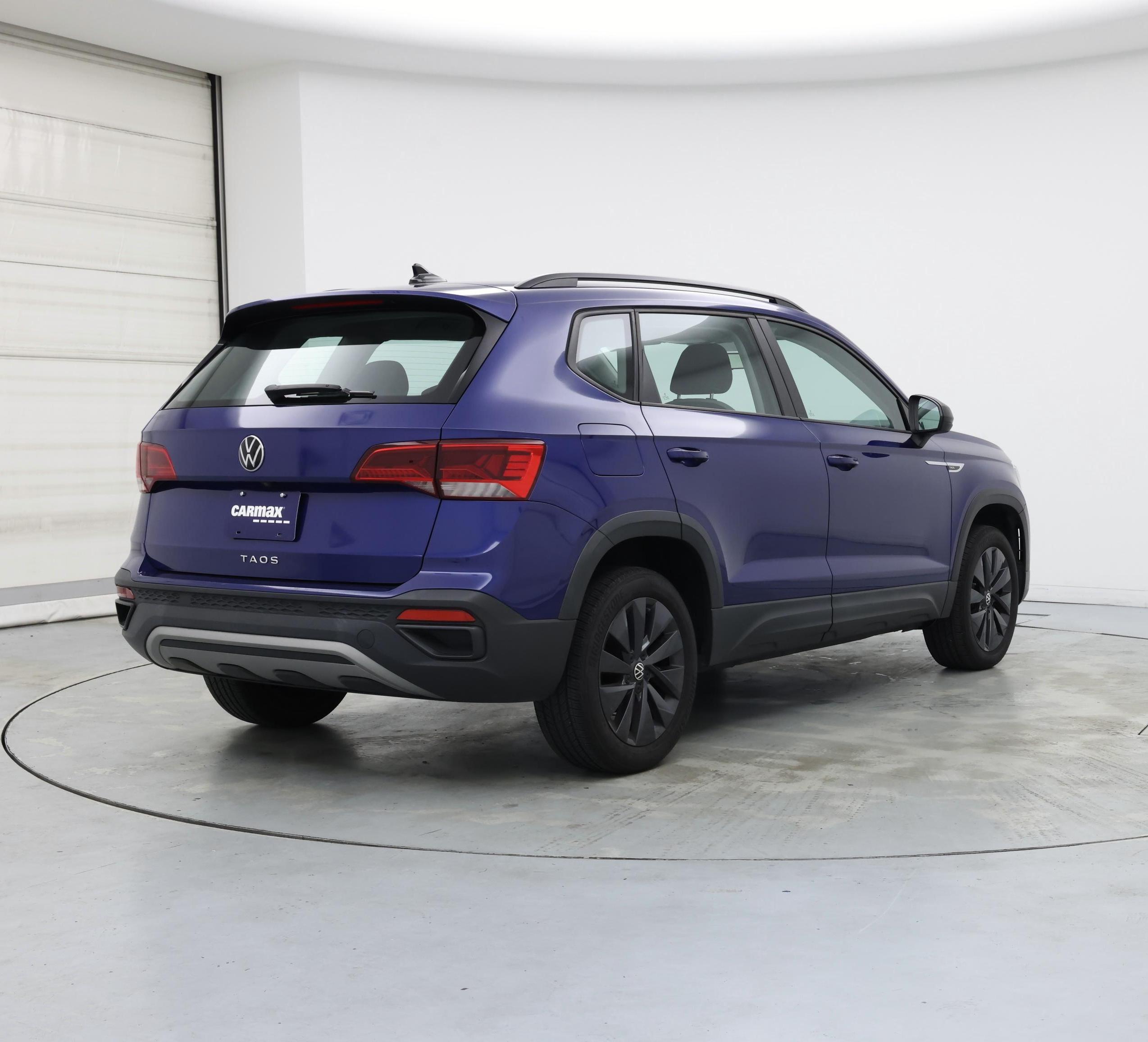 Thumbnail: 2022 Volkswagen Taos - 8