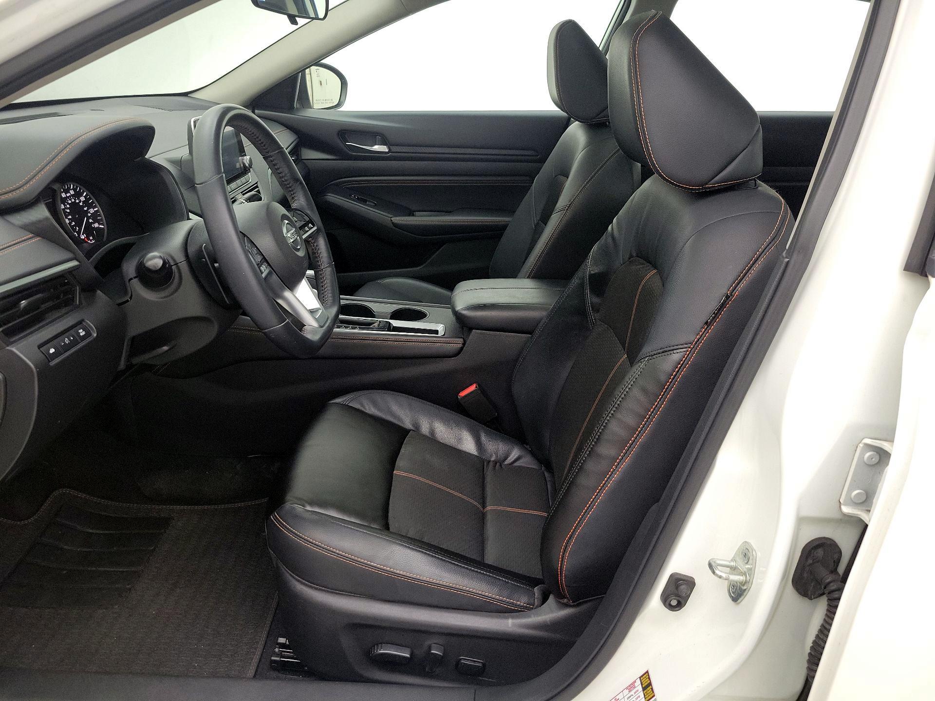 Thumbnail: 2019 Nissan Altima - 11