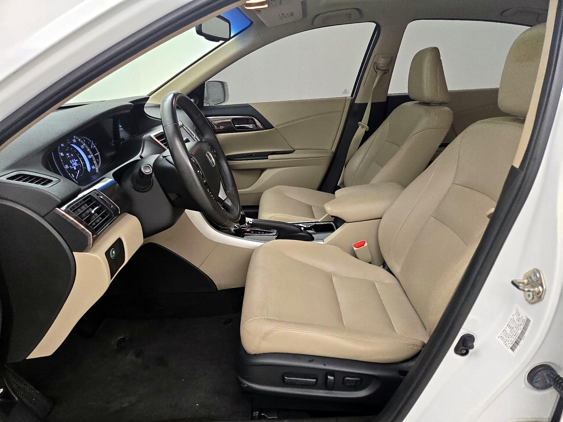 Thumbnail: 2016 Honda Accord - 11