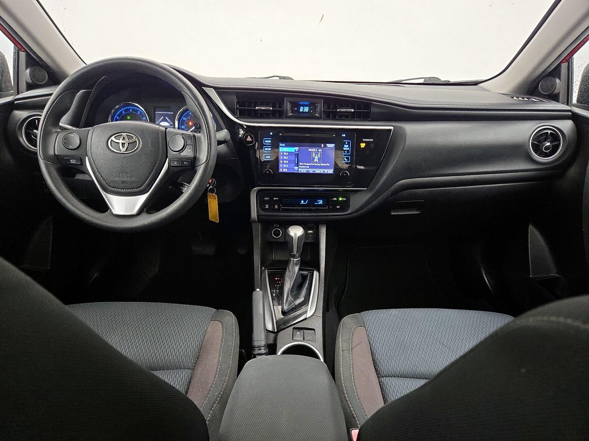 Thumbnail: 2017 Toyota Corolla - 9
