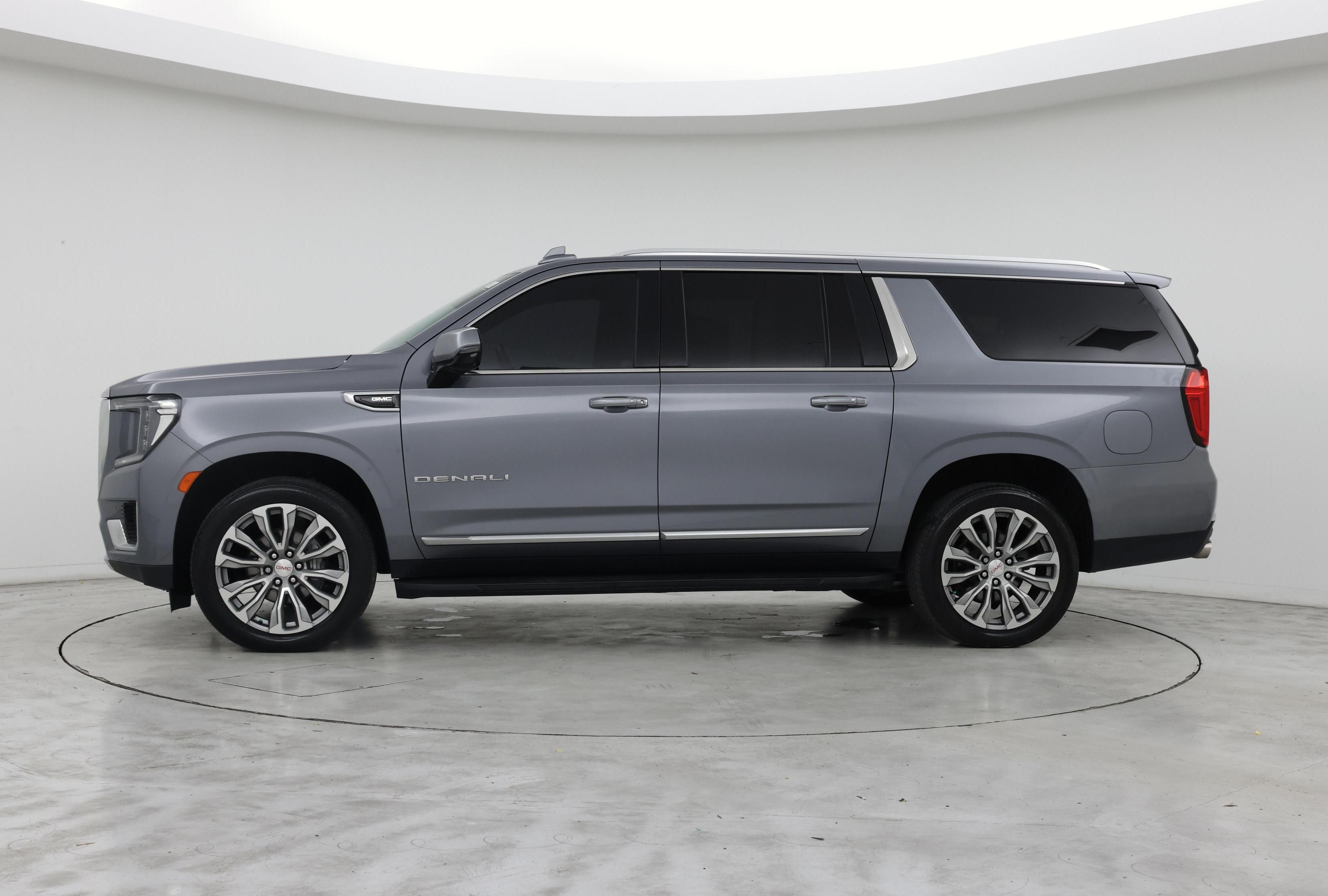 Thumbnail: 2021 GMC Yukon XL - 3
