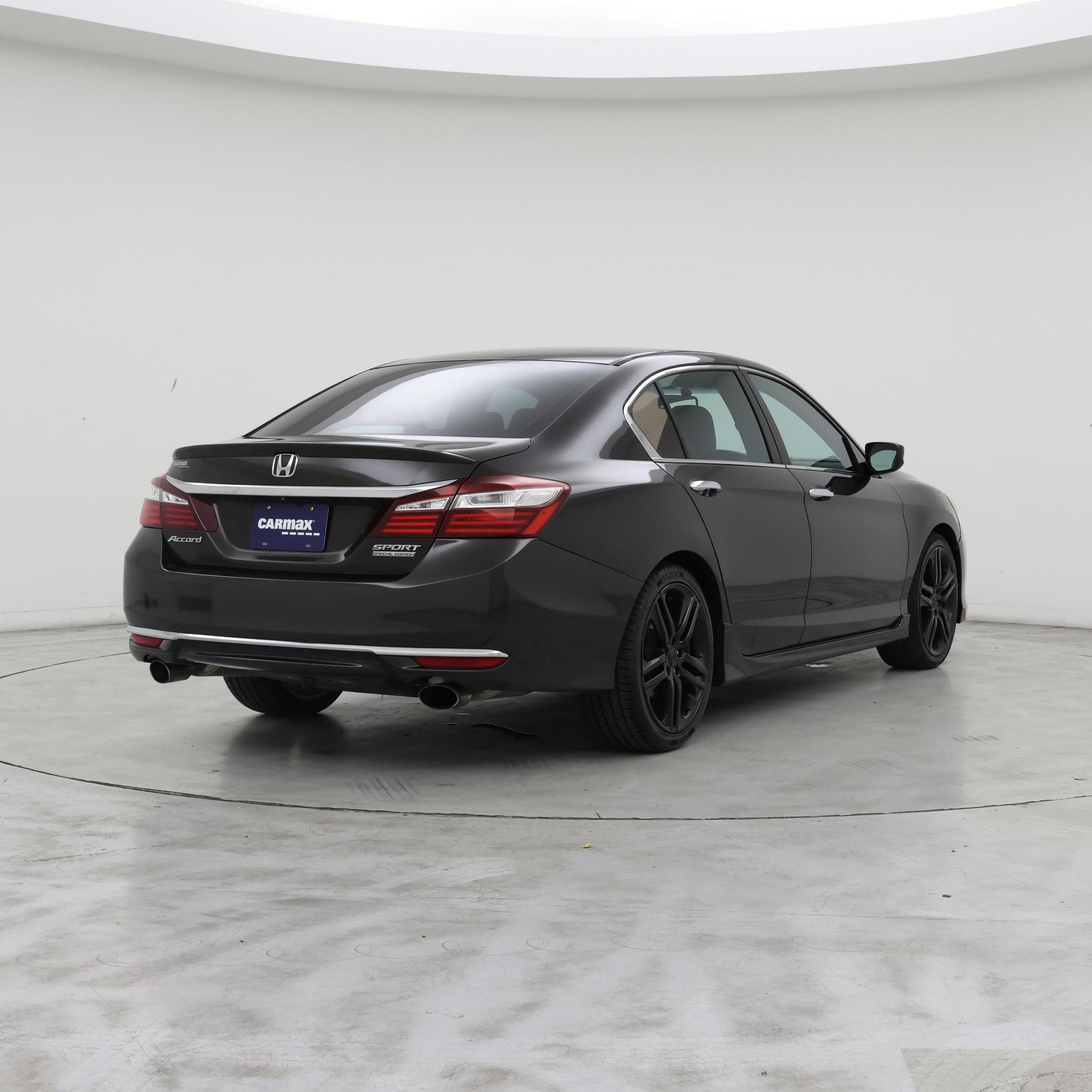 Thumbnail: 2017 Honda Accord - 8
