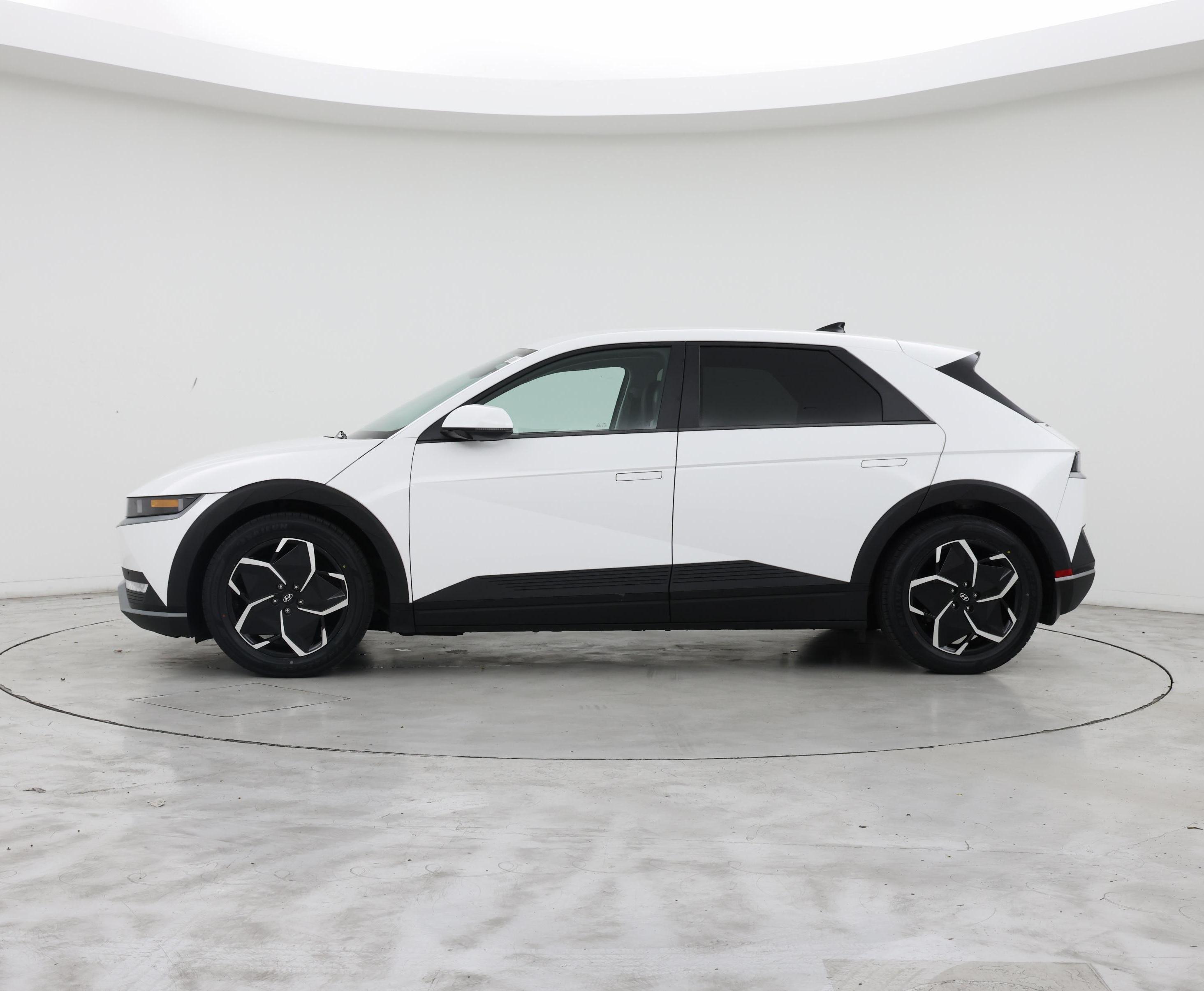 Thumbnail: 2023 Hyundai Ioniq 5 - 3