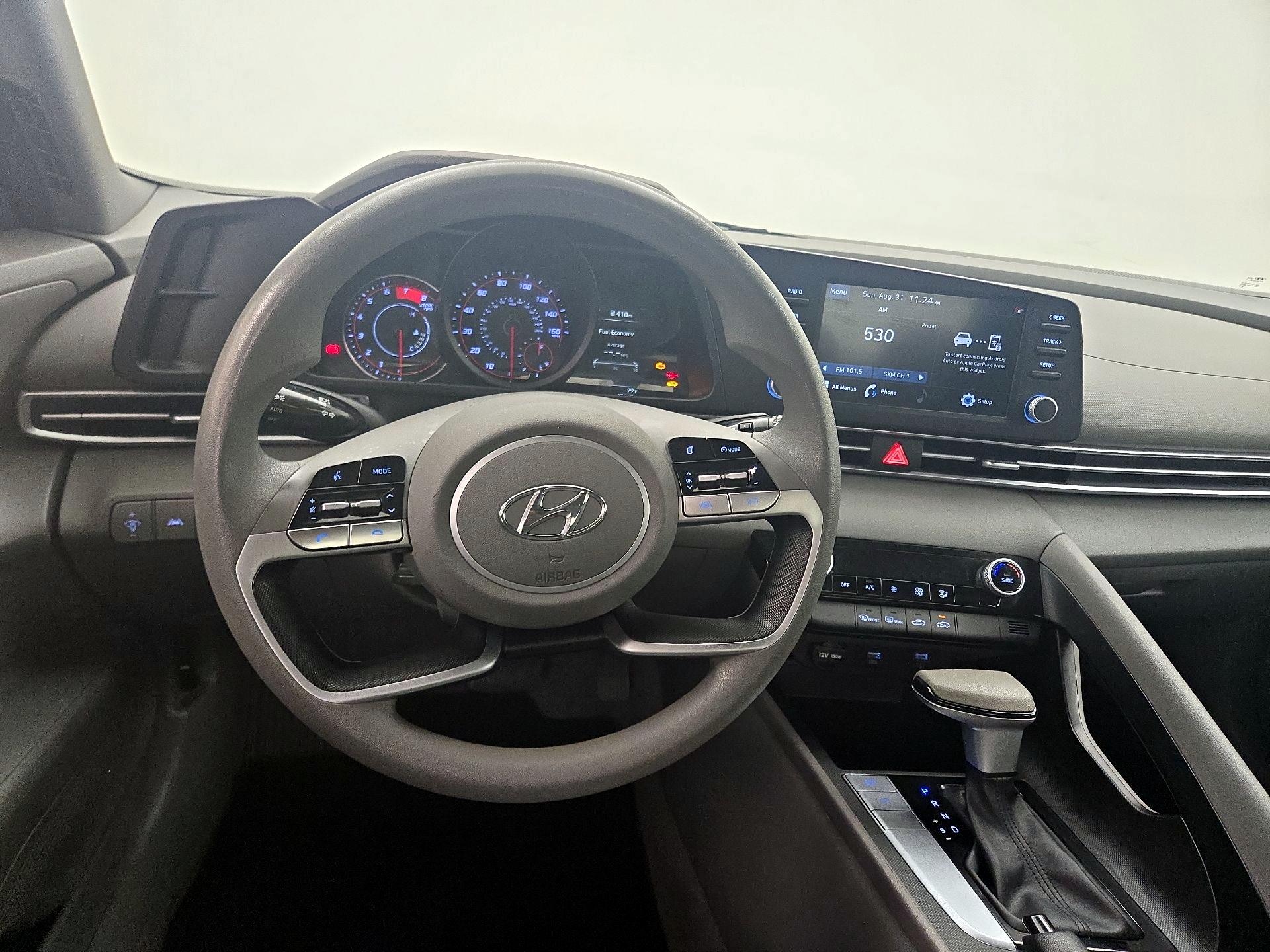 Thumbnail: 2023 Hyundai Elantra - 10