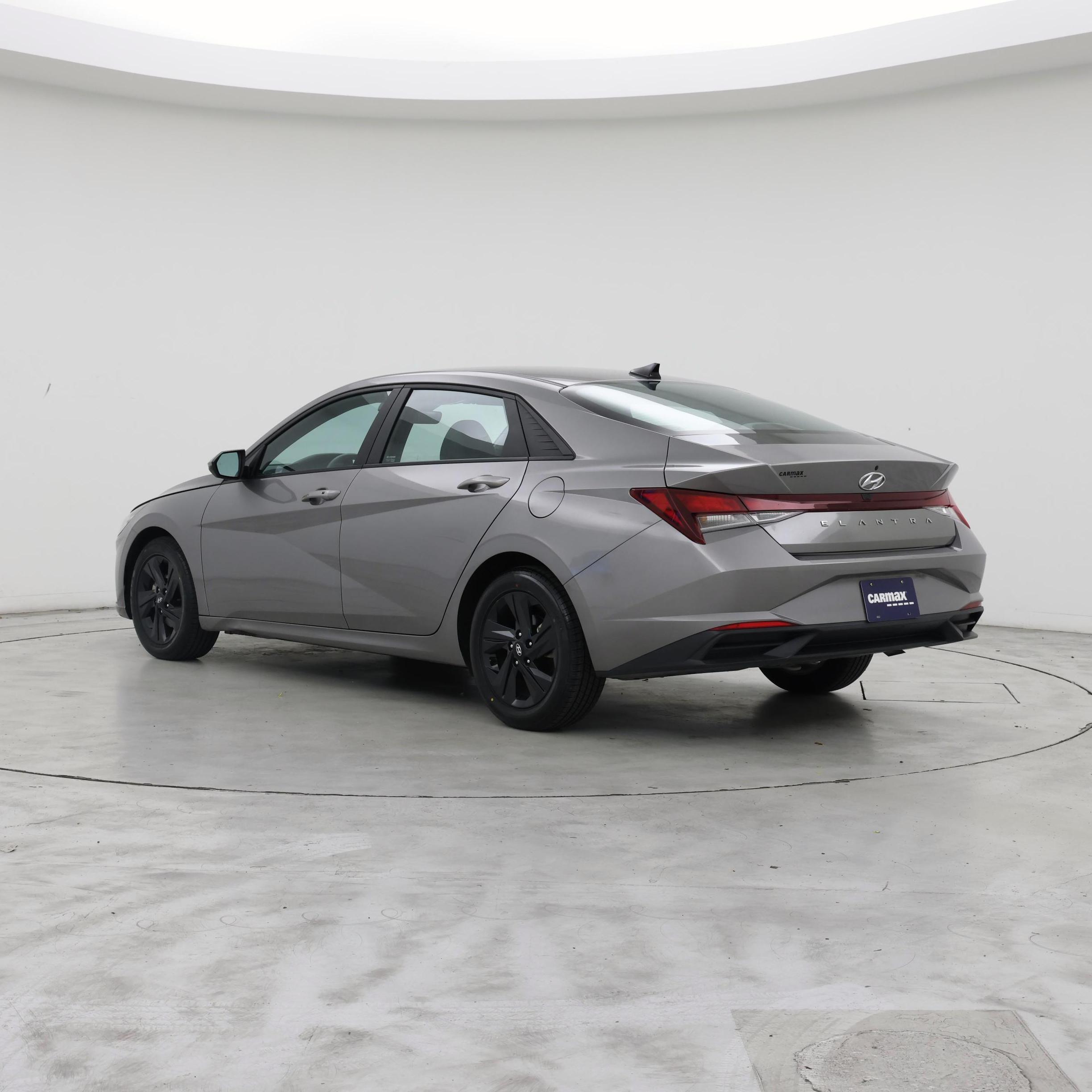 Thumbnail: 2023 Hyundai Elantra - 2