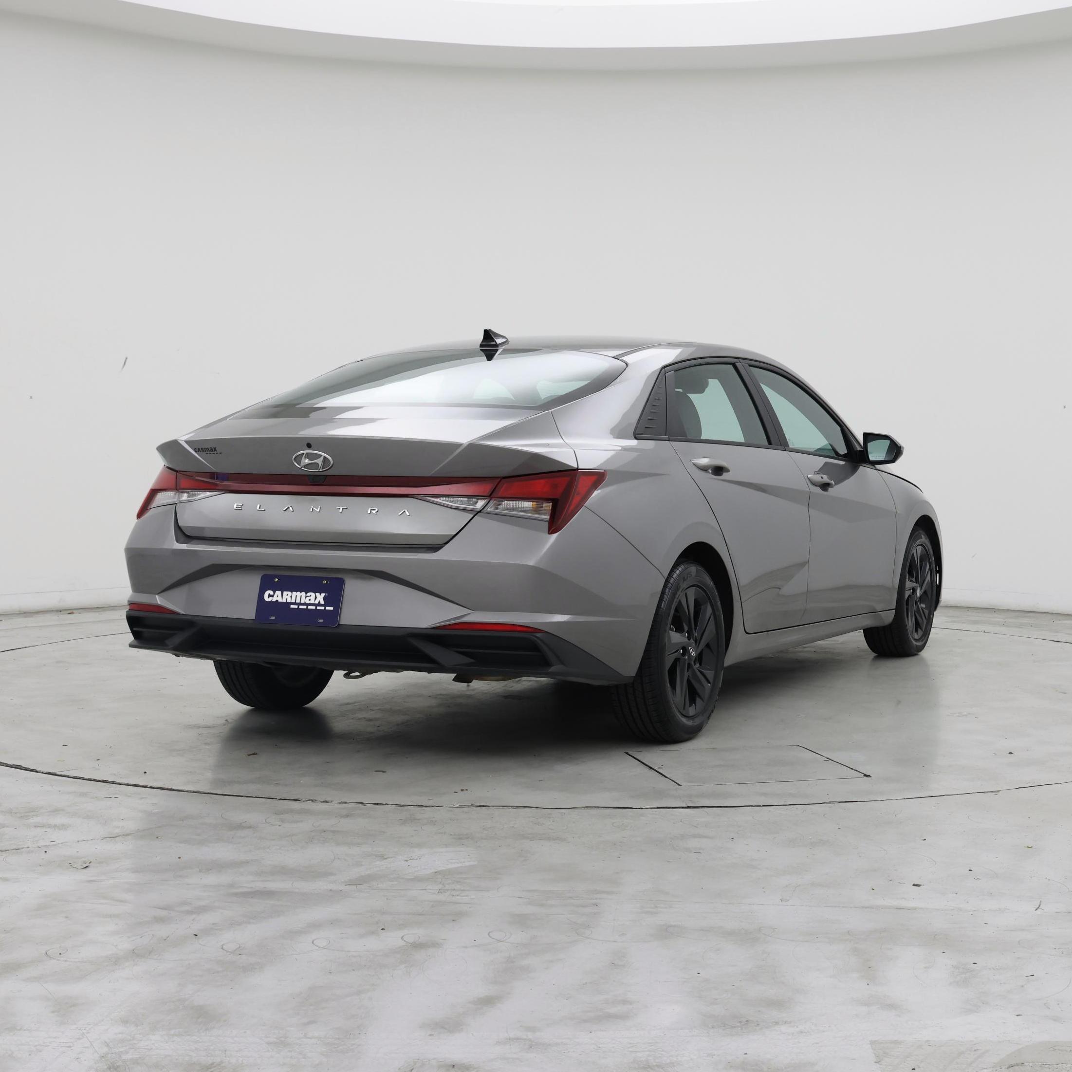 Thumbnail: 2023 Hyundai Elantra - 8