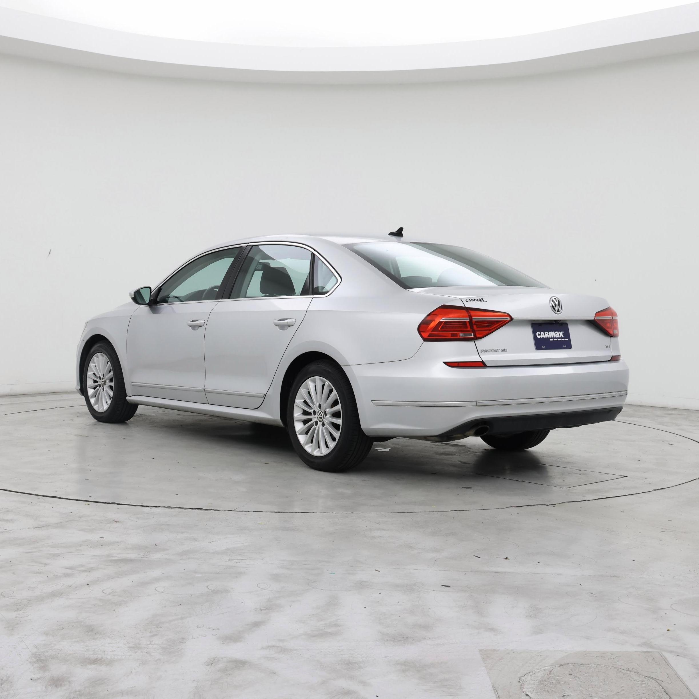 Thumbnail: 2016 Volkswagen Passat - 2