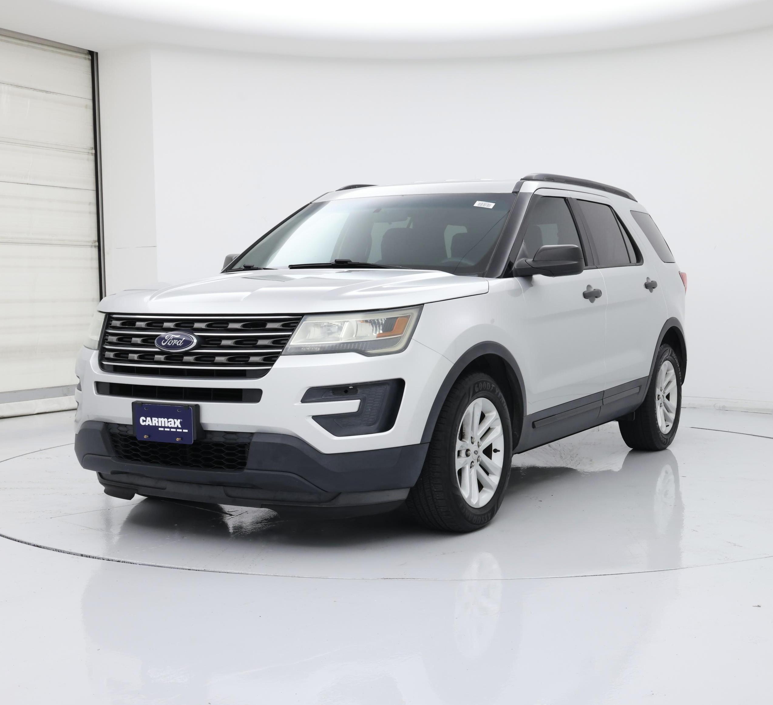 Thumbnail: 2016 Ford Explorer - 4