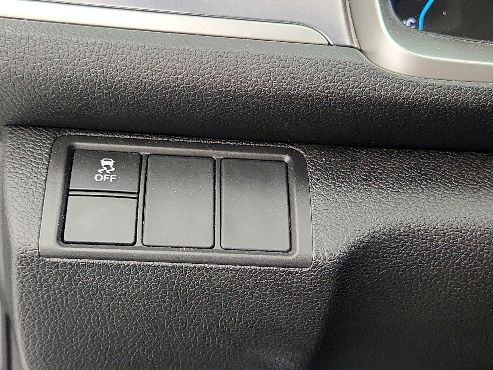 Thumbnail: 2016 Honda Civic - 13
