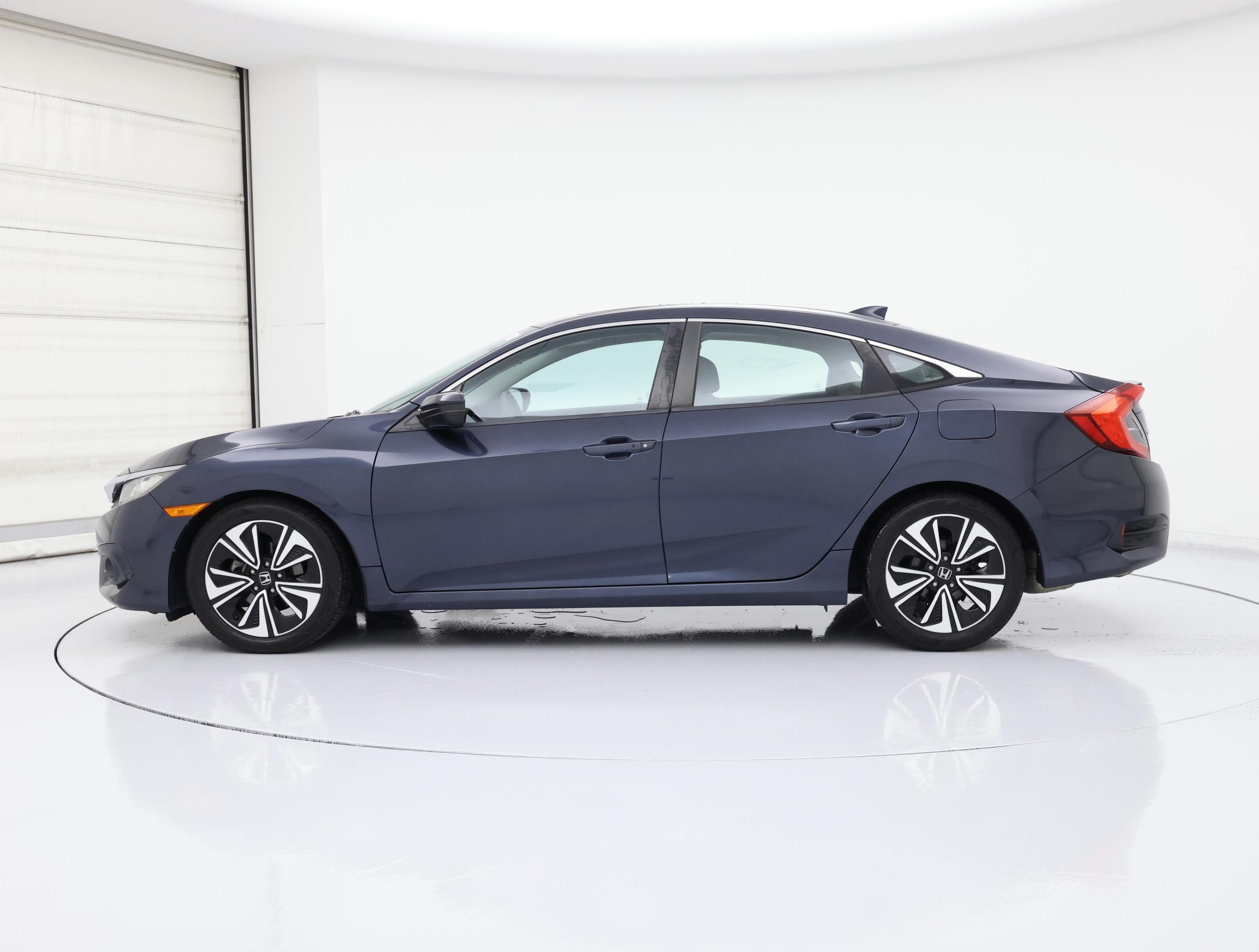 Thumbnail: 2016 Honda Civic - 3