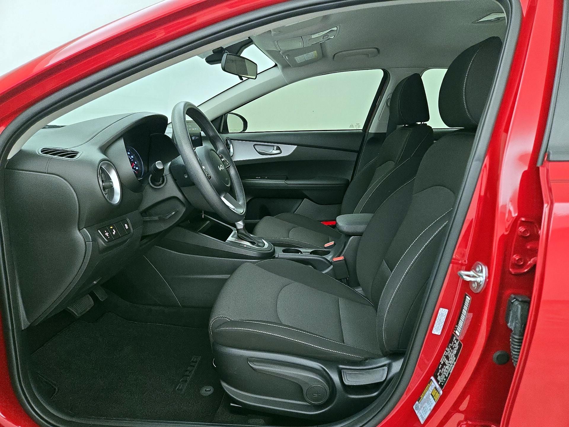 Thumbnail: 2024 Kia Forte - 11
