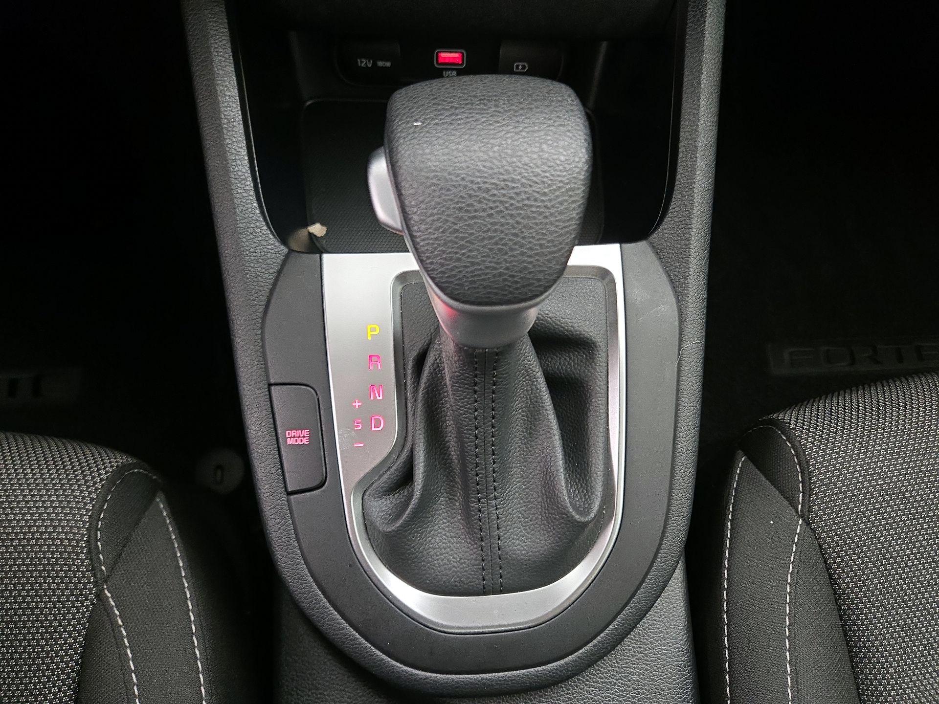Thumbnail: 2024 Kia Forte - 17