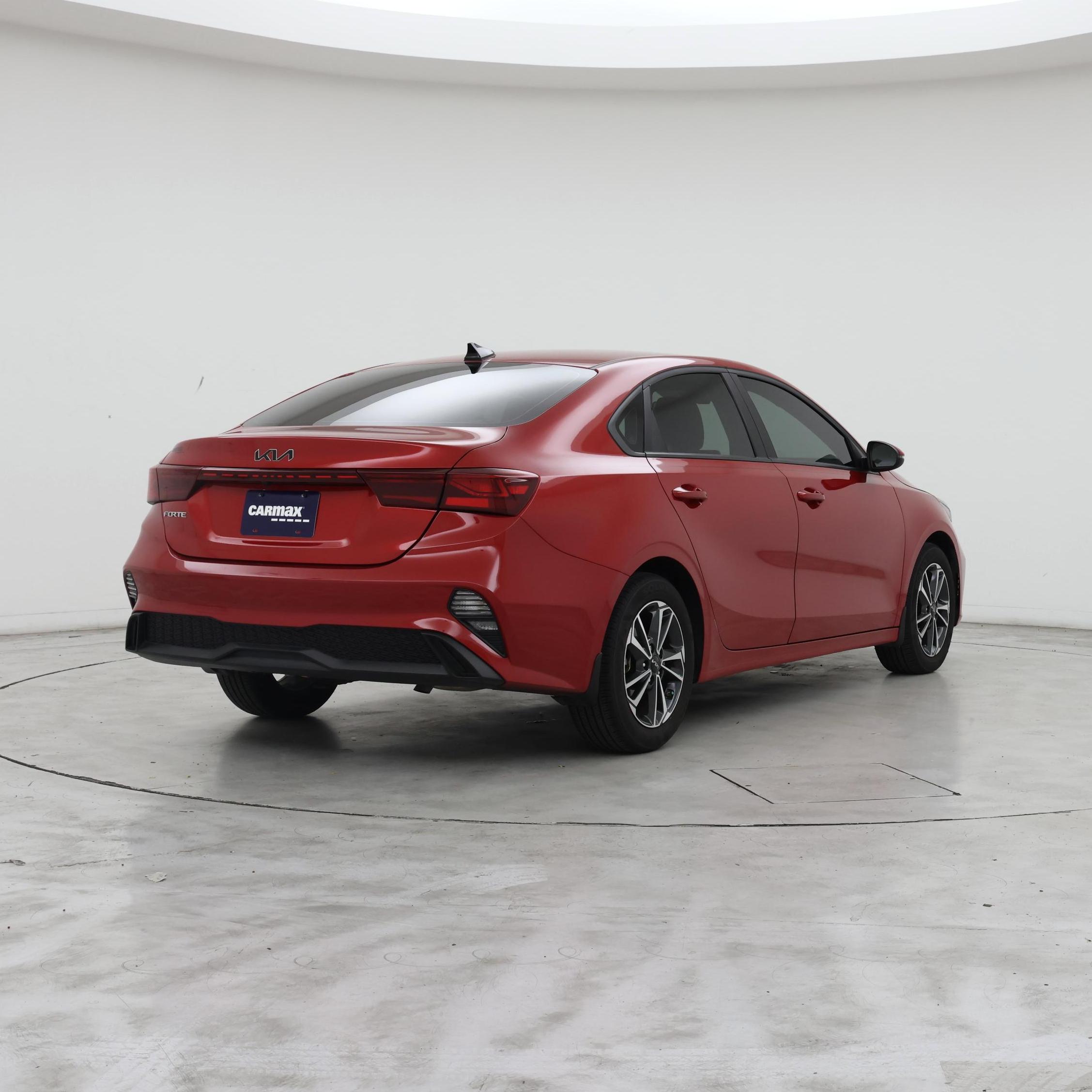 Thumbnail: 2024 Kia Forte - 8