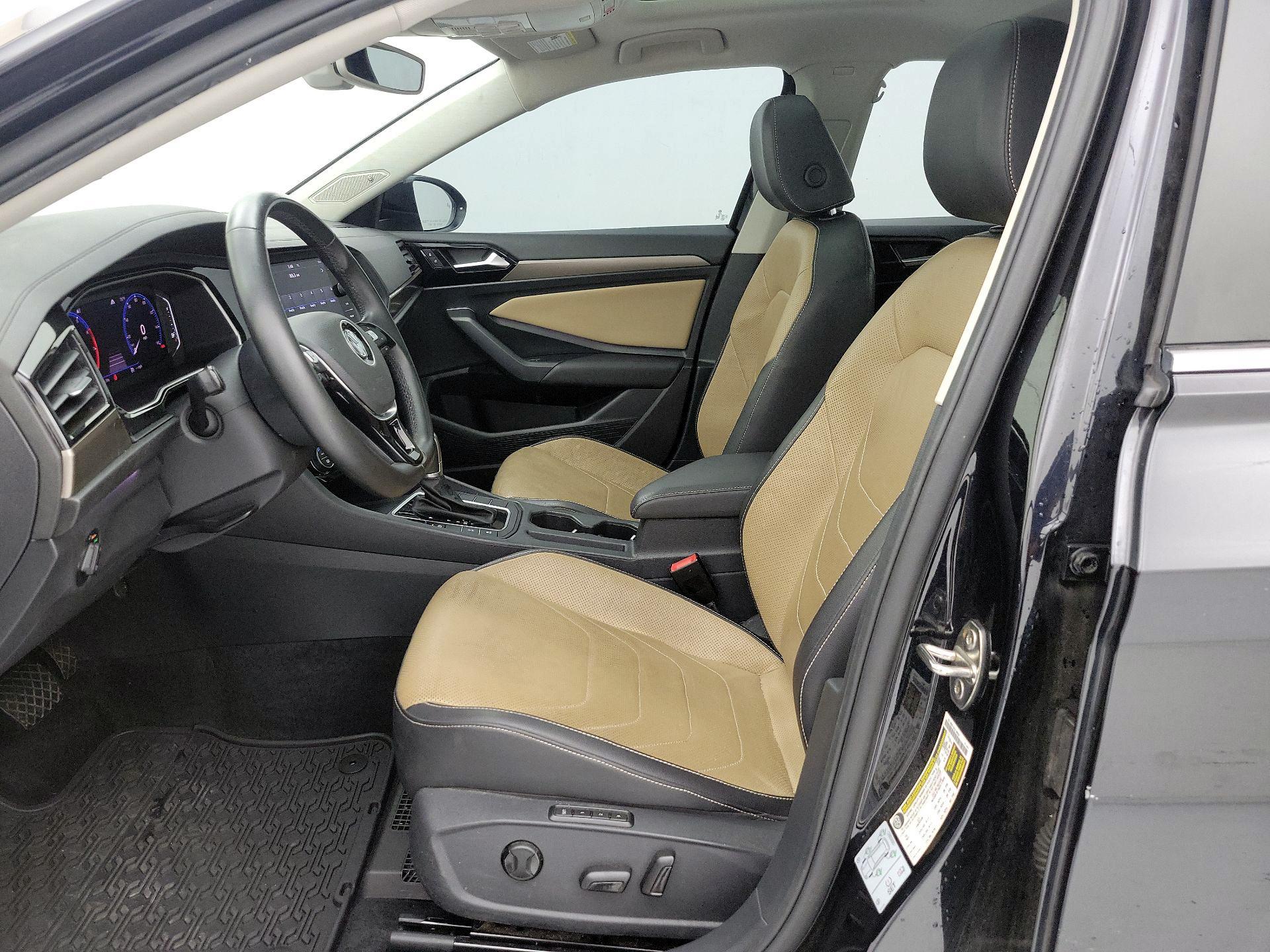 Thumbnail: 2019 Volkswagen Jetta - 11