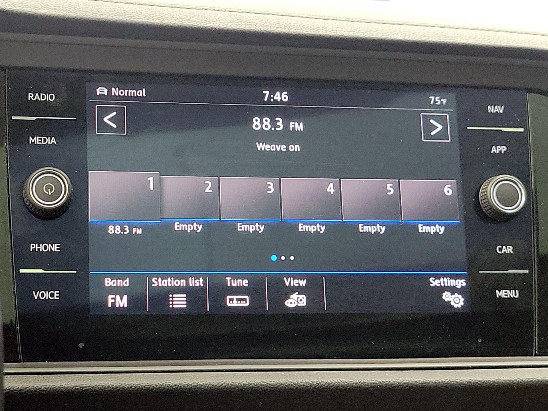 Thumbnail: 2019 Volkswagen Jetta - 15