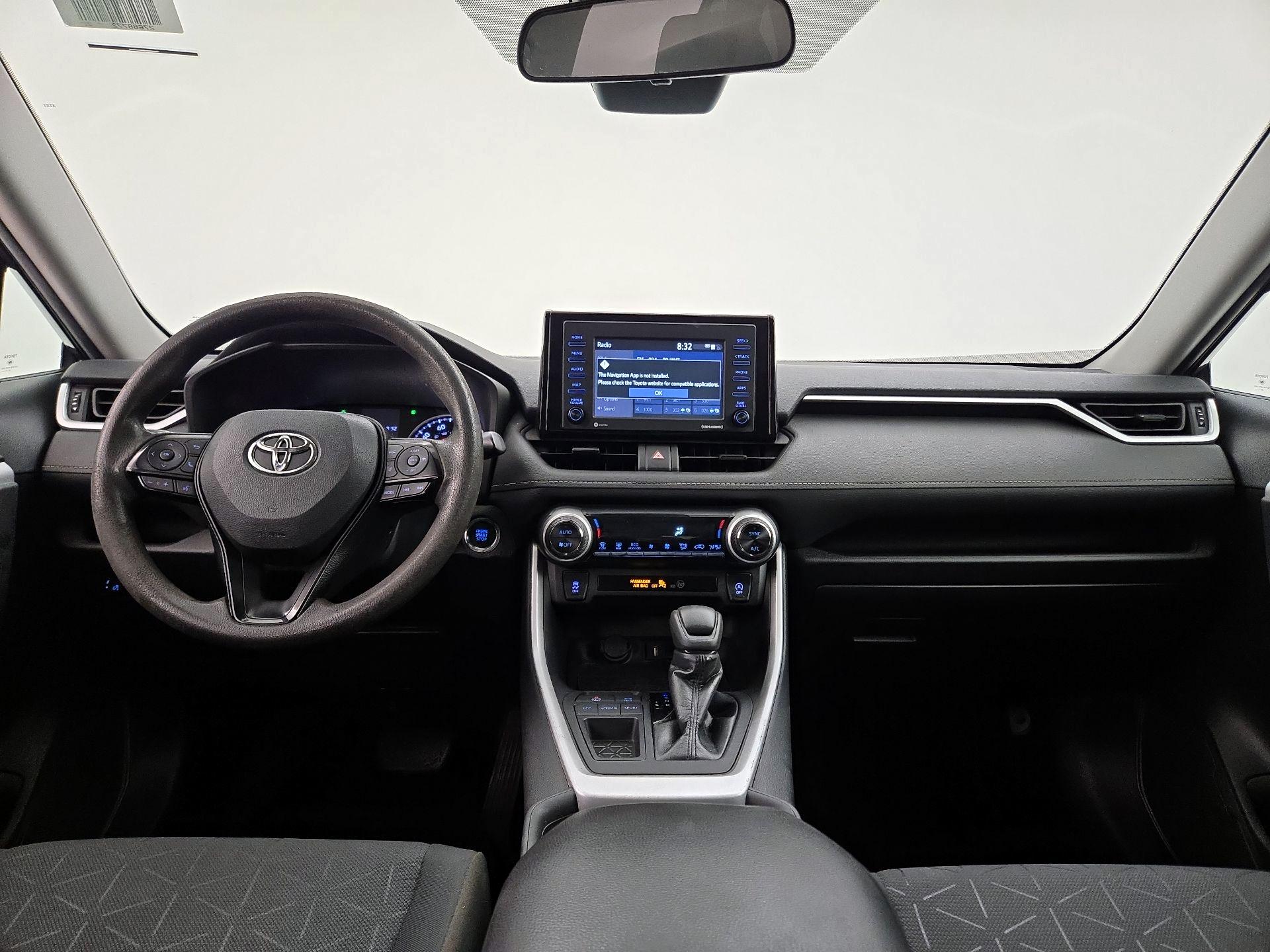 Thumbnail: 2021 Toyota RAV4 - 9