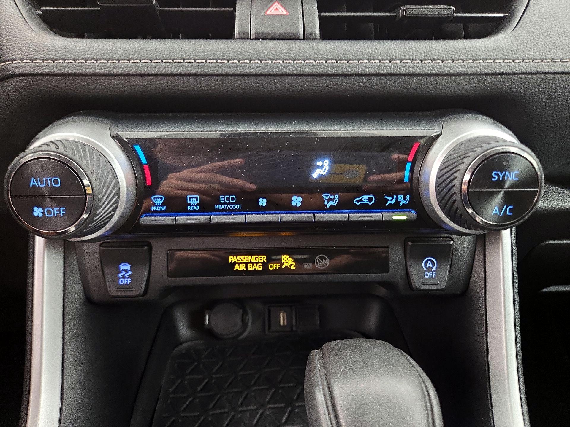 Thumbnail: 2021 Toyota RAV4 - 16