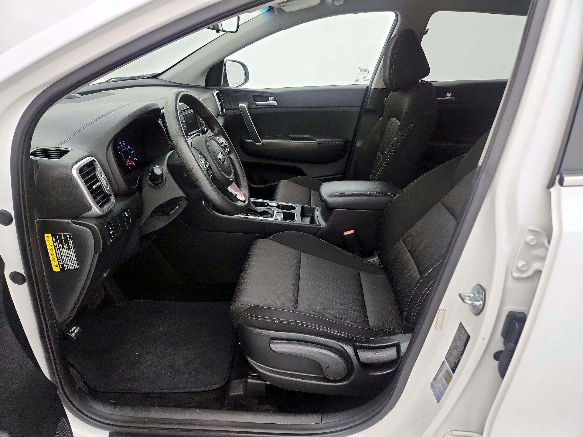 Thumbnail: 2017 Kia Sportage - 11