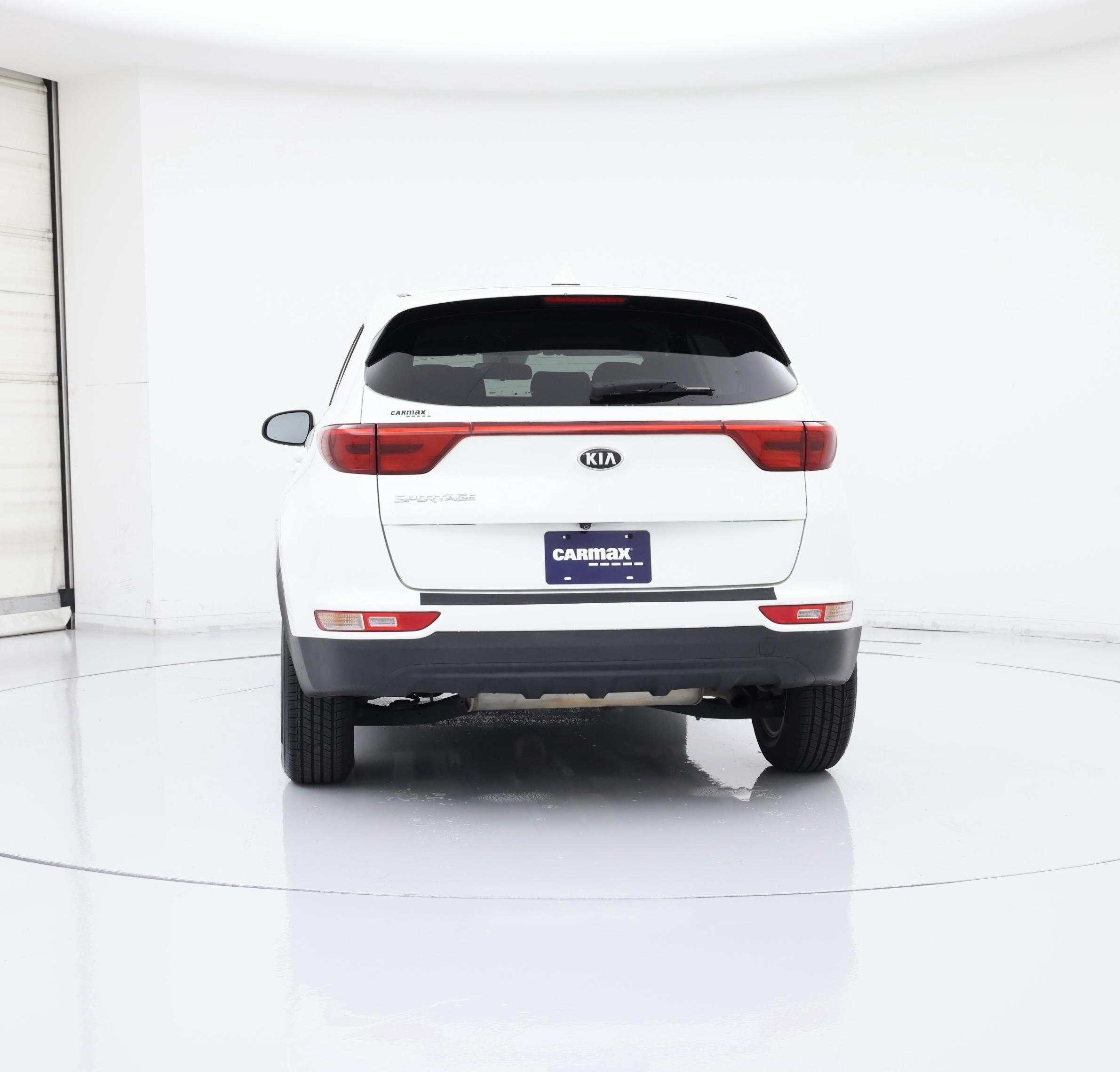 Thumbnail: 2017 Kia Sportage - 6