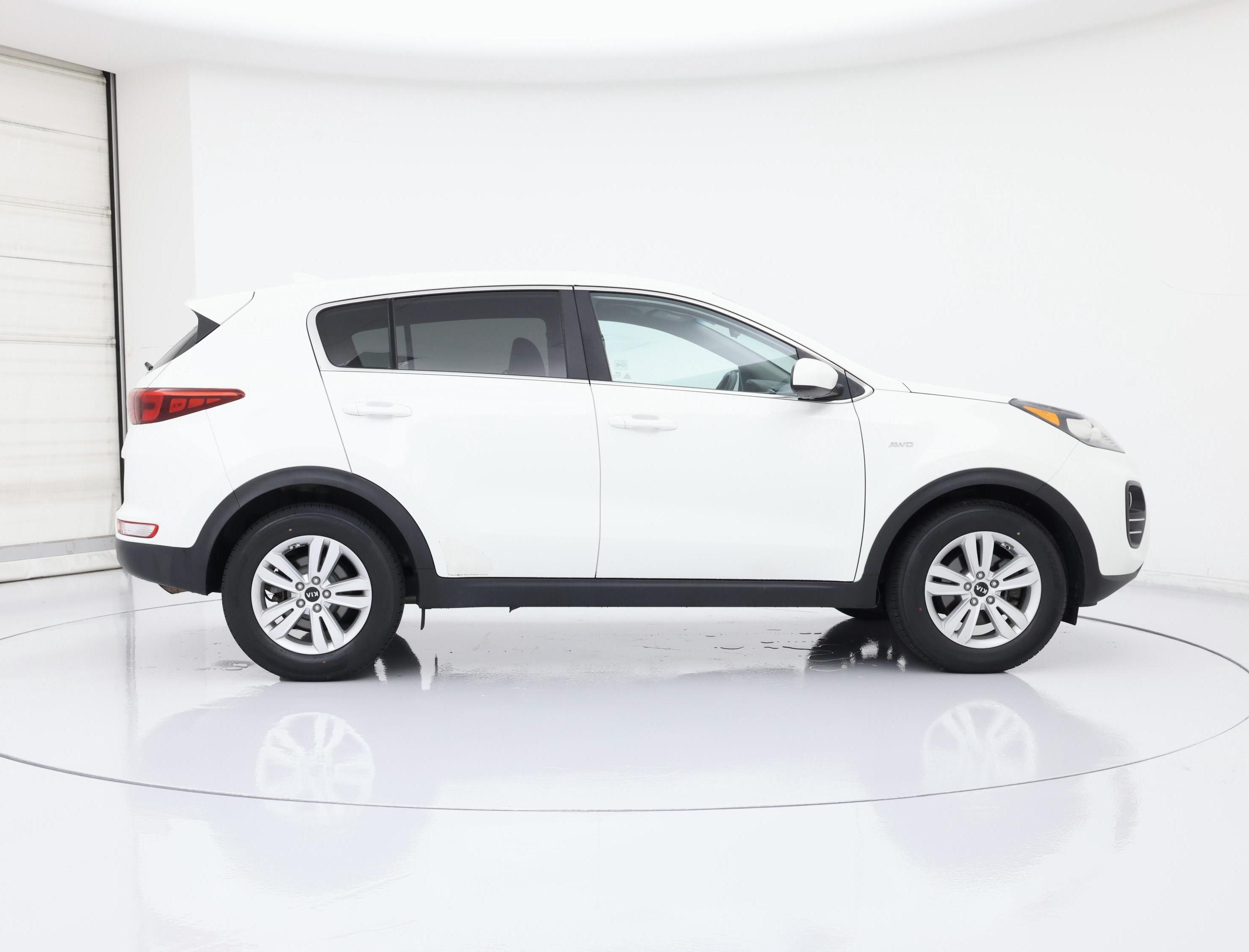 Thumbnail: 2017 Kia Sportage - 7