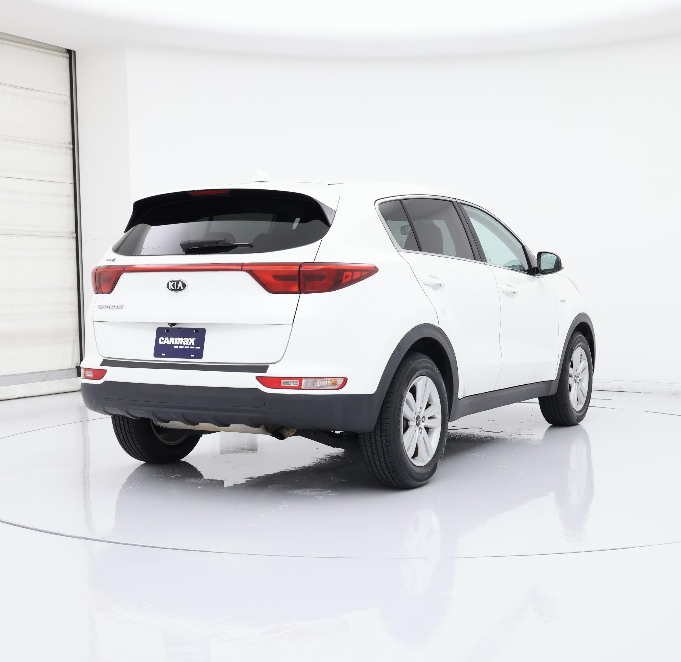 Thumbnail: 2017 Kia Sportage - 8