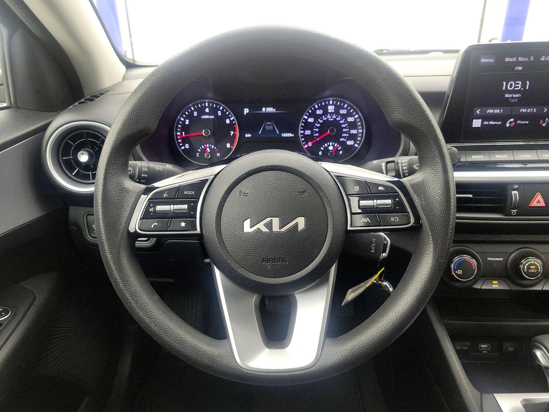 Thumbnail: 2024 Kia Forte - 10