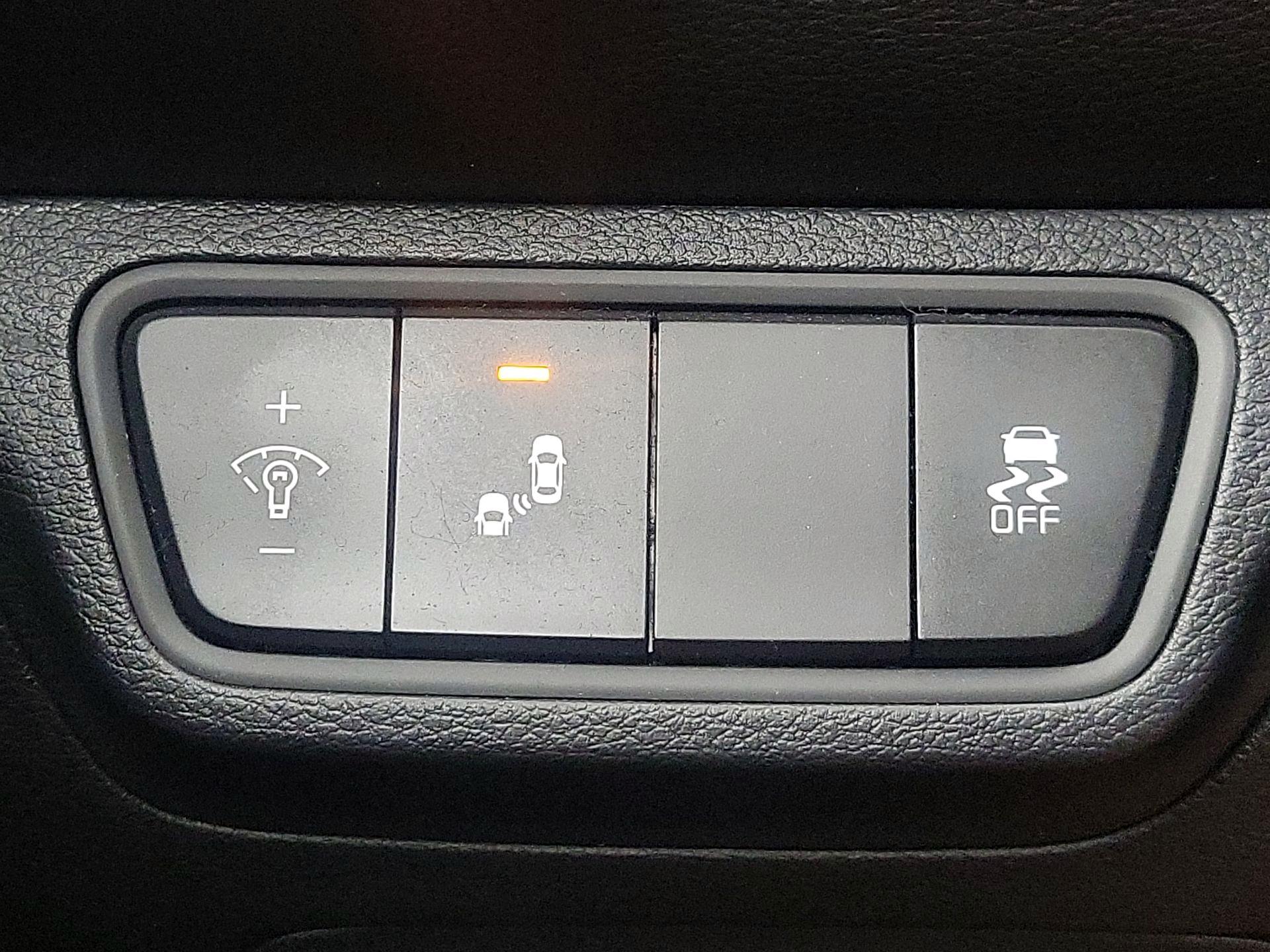 Thumbnail: 2024 Kia Forte - 13