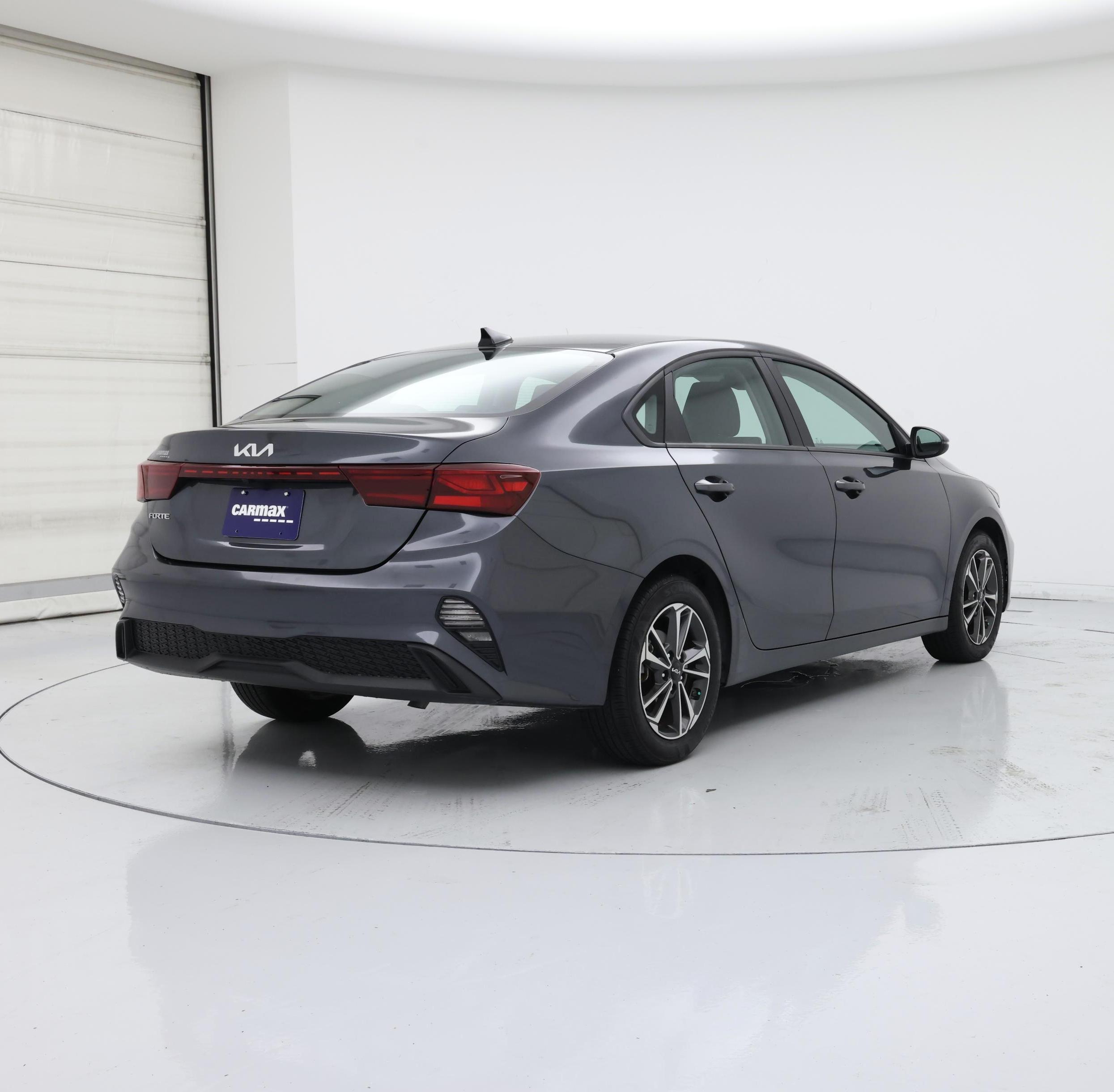 Thumbnail: 2024 Kia Forte - 8