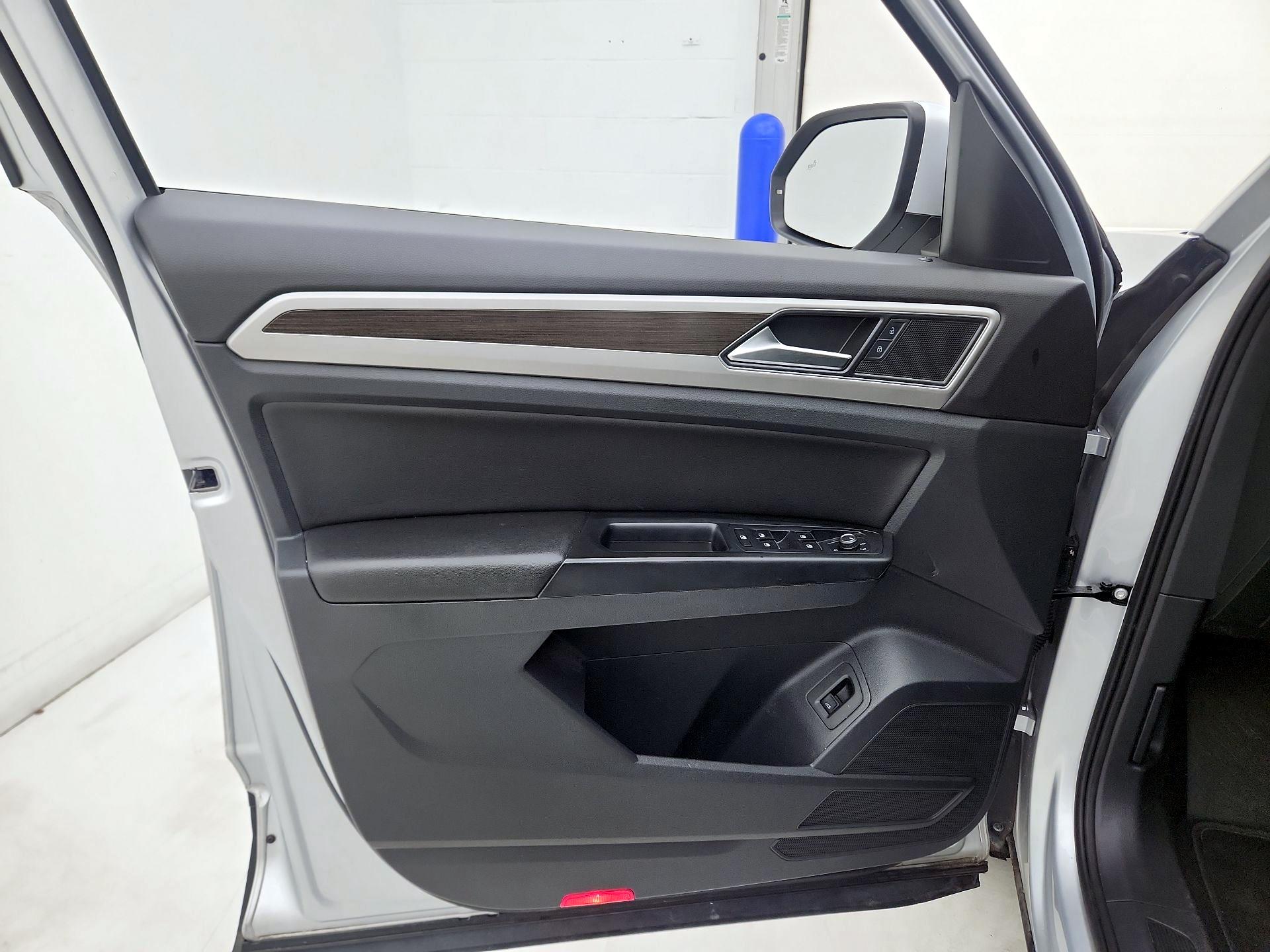 Thumbnail: 2019 Volkswagen Atlas - 12