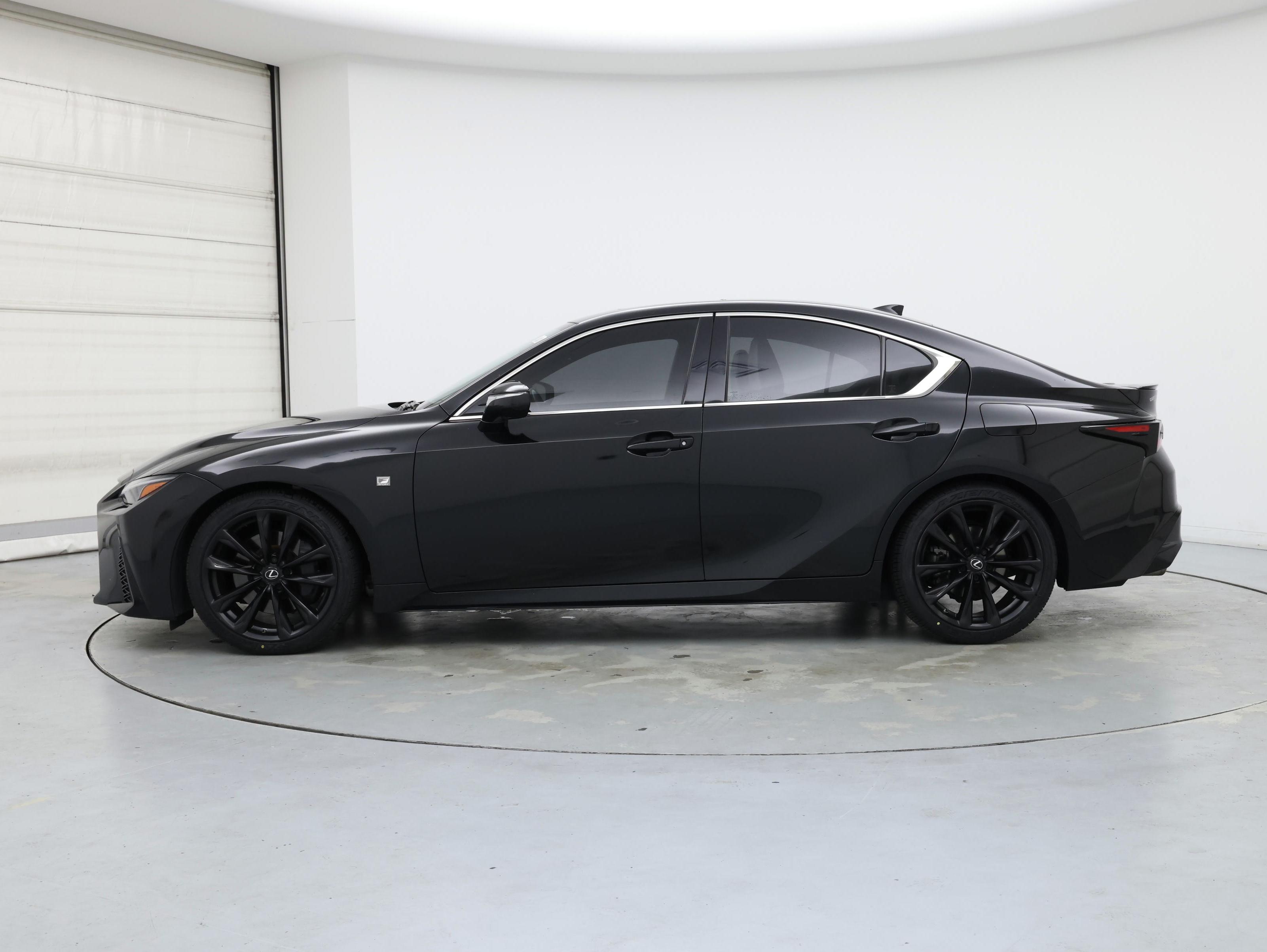 Thumbnail: 2022 Lexus IS - 3