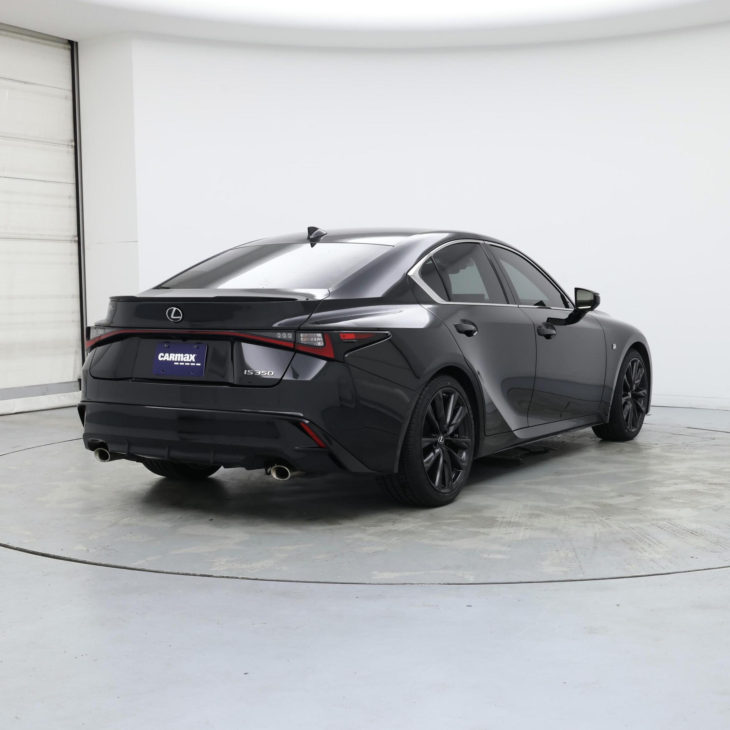 Thumbnail: 2022 Lexus IS - 8