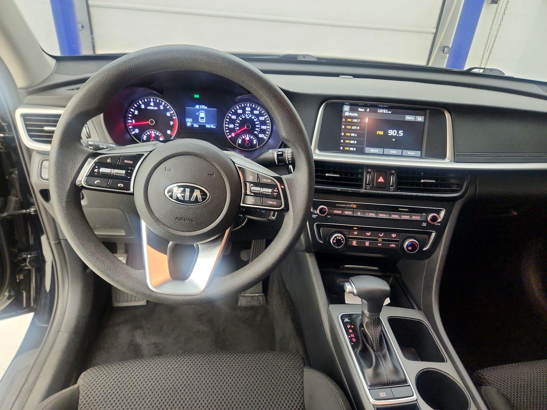 Thumbnail: 2019 Kia Optima - 9