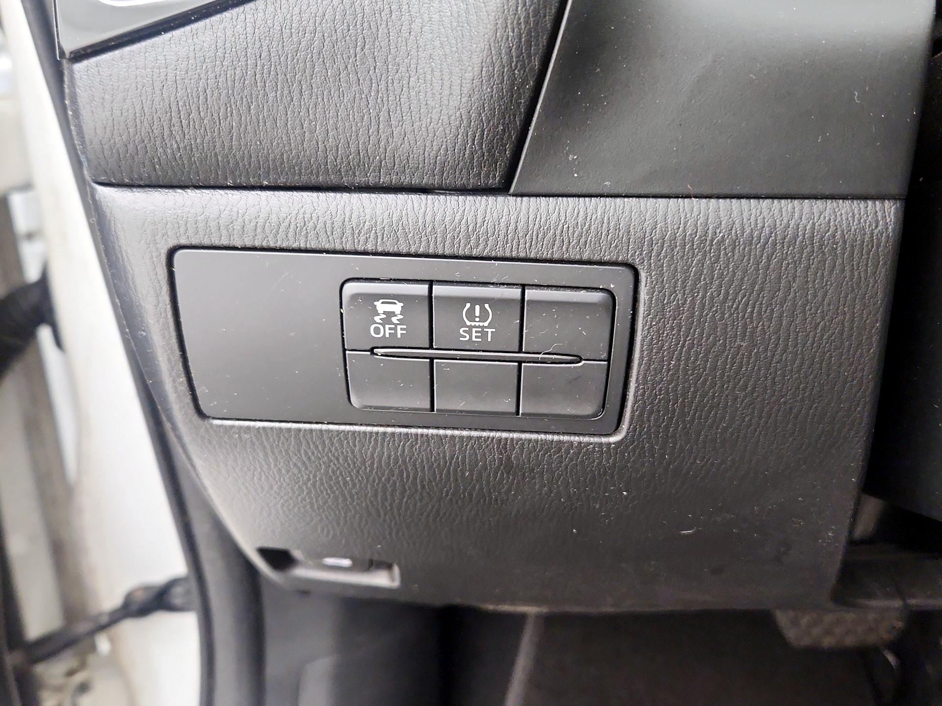 Thumbnail: 2016 Mazda Mazda3 - 13