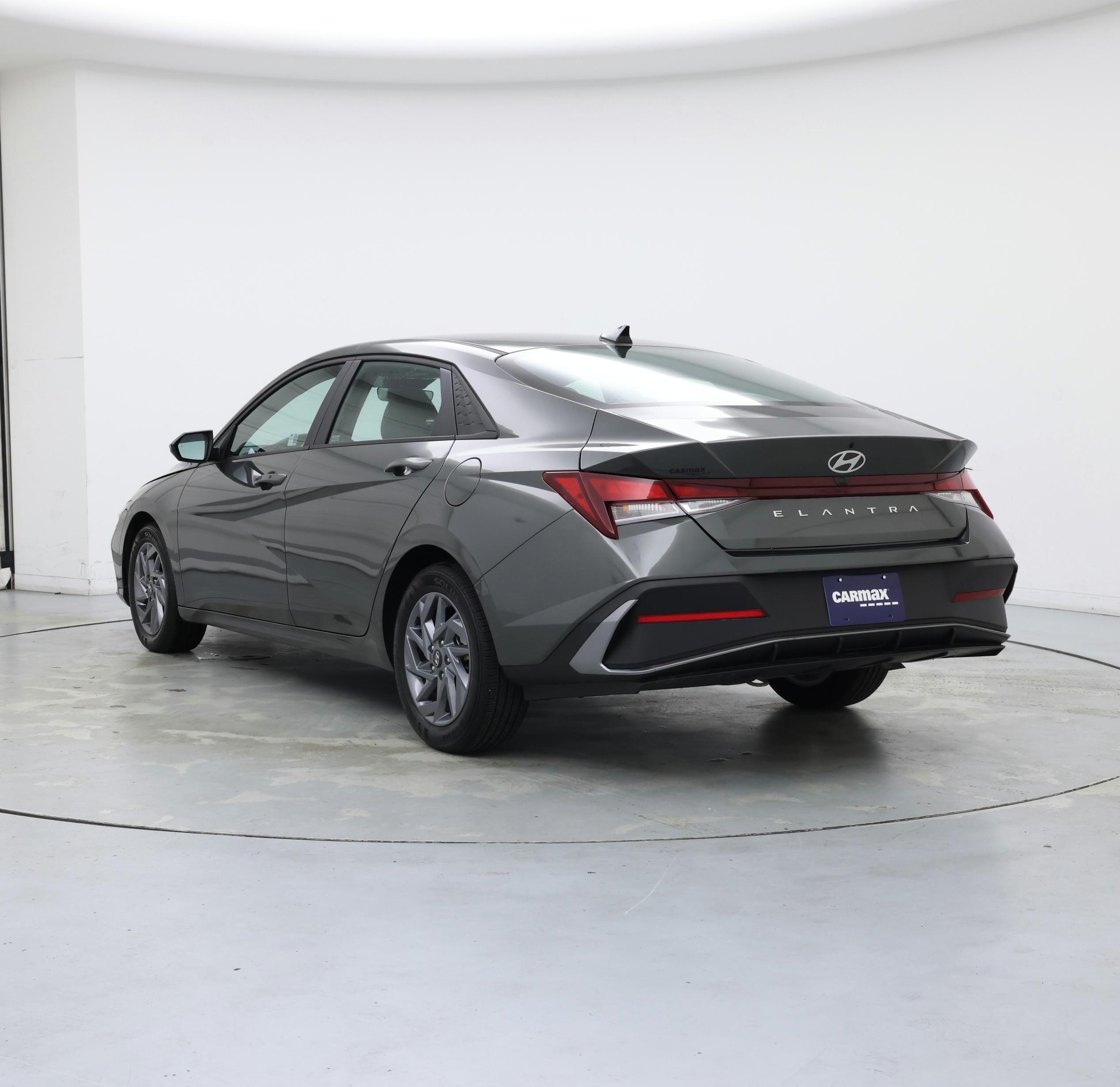 Thumbnail: 2024 Hyundai Elantra - 2