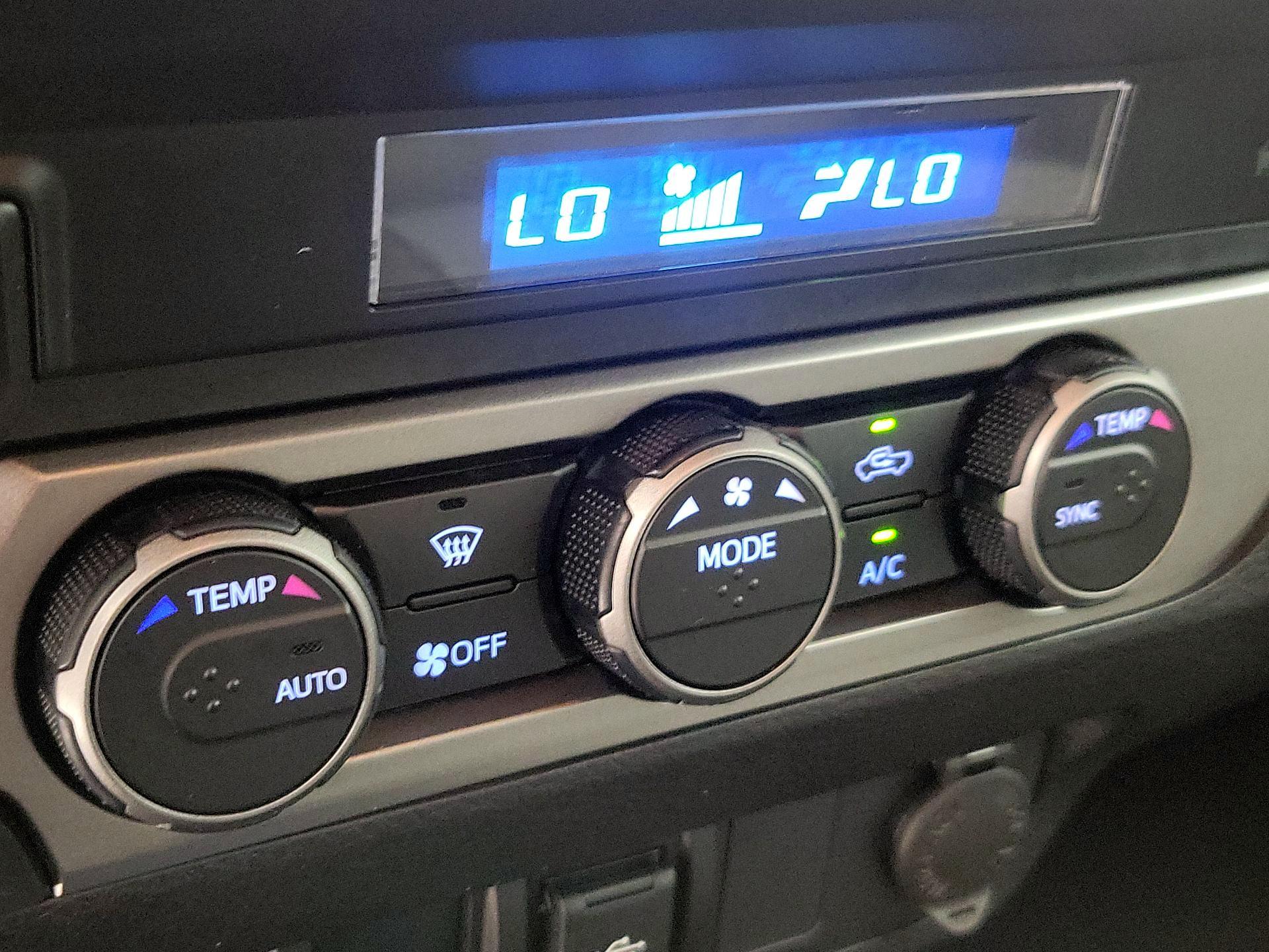 Thumbnail: 2022 Toyota Tacoma - 16