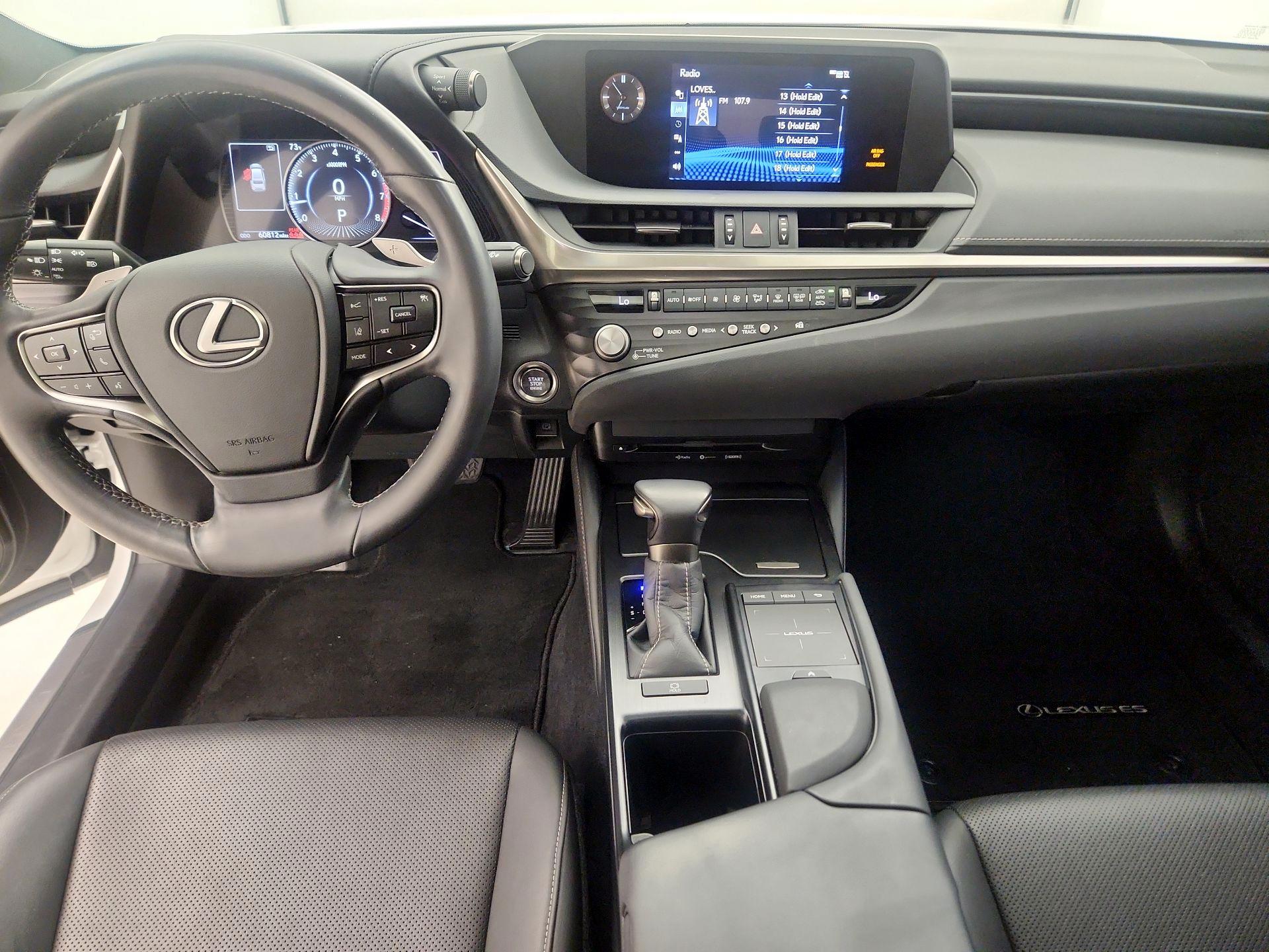 Thumbnail: 2021 Lexus ES - 9