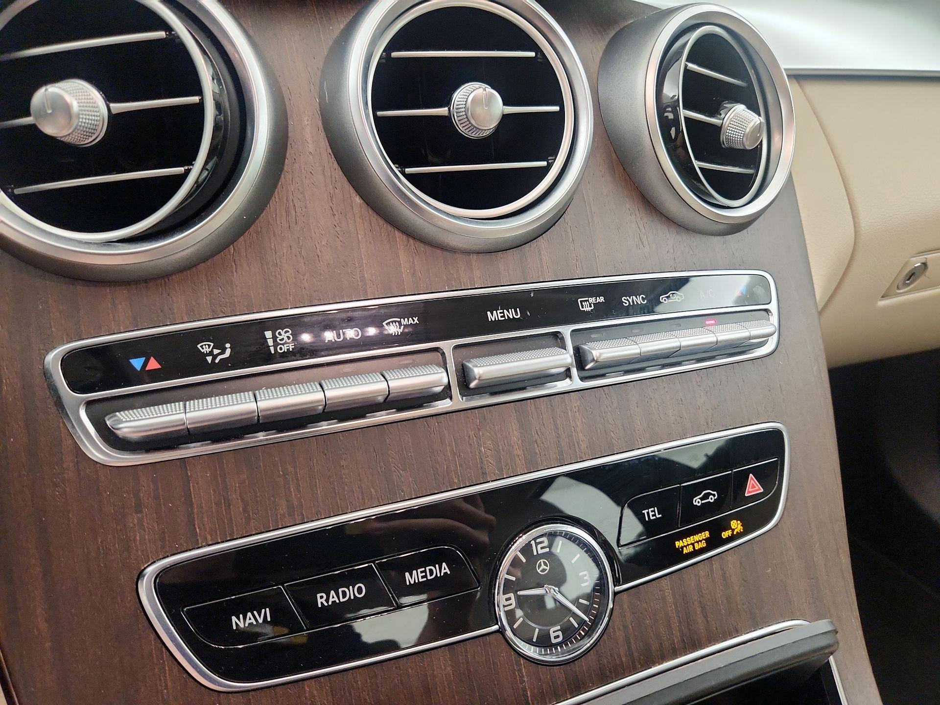 Thumbnail: 2019 Mercedes-Benz C-Class - 17