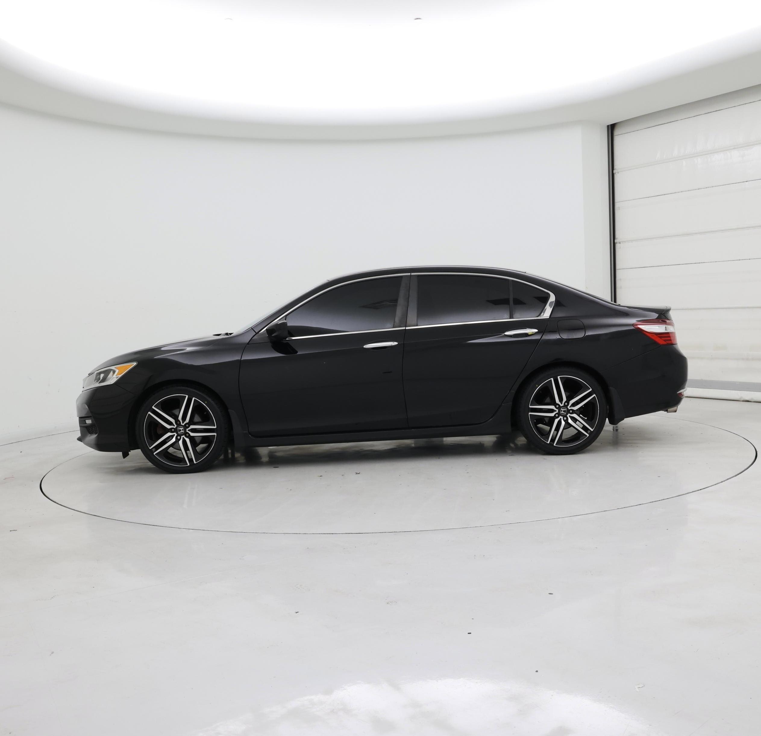 Thumbnail: 2017 Honda Accord - 3