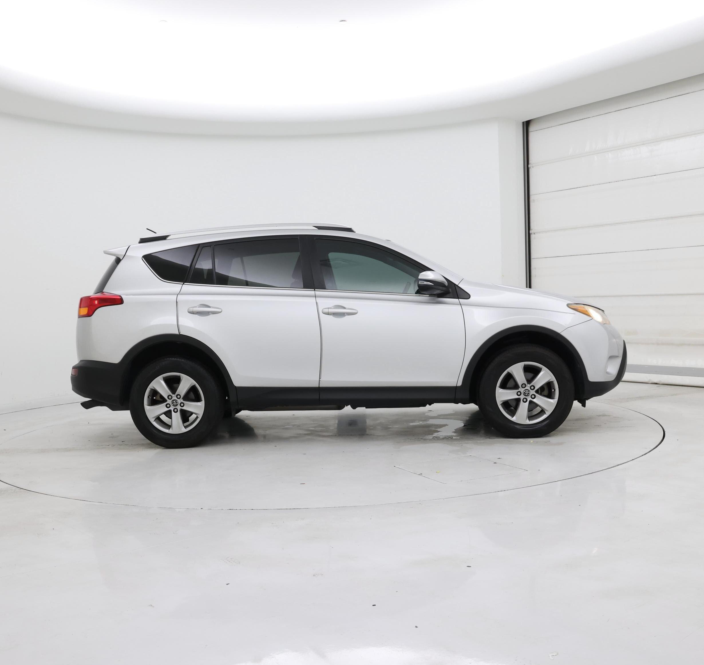 Thumbnail: 2015 Toyota RAV4 - 7
