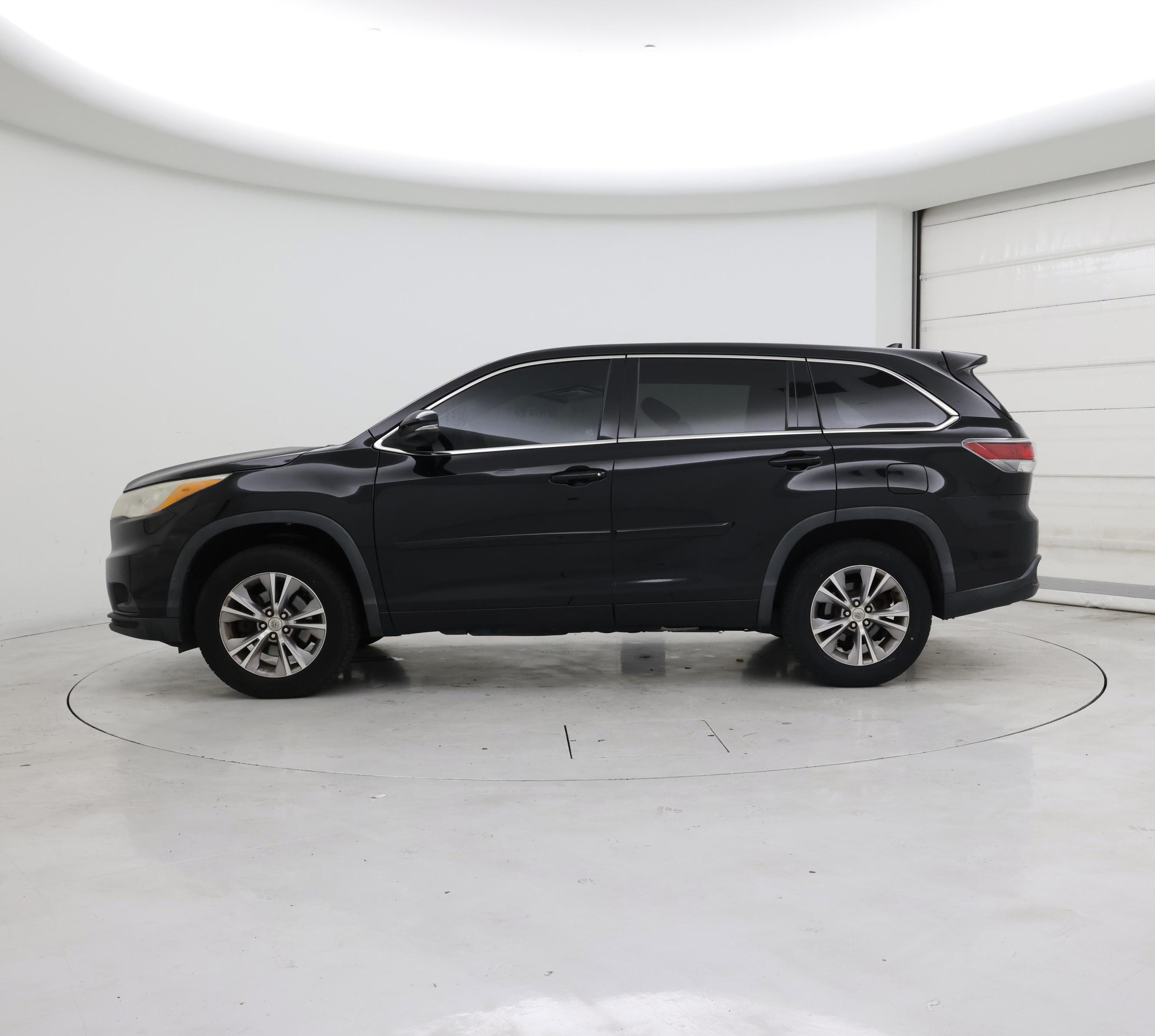 Thumbnail: 2014 Toyota Highlander - 3
