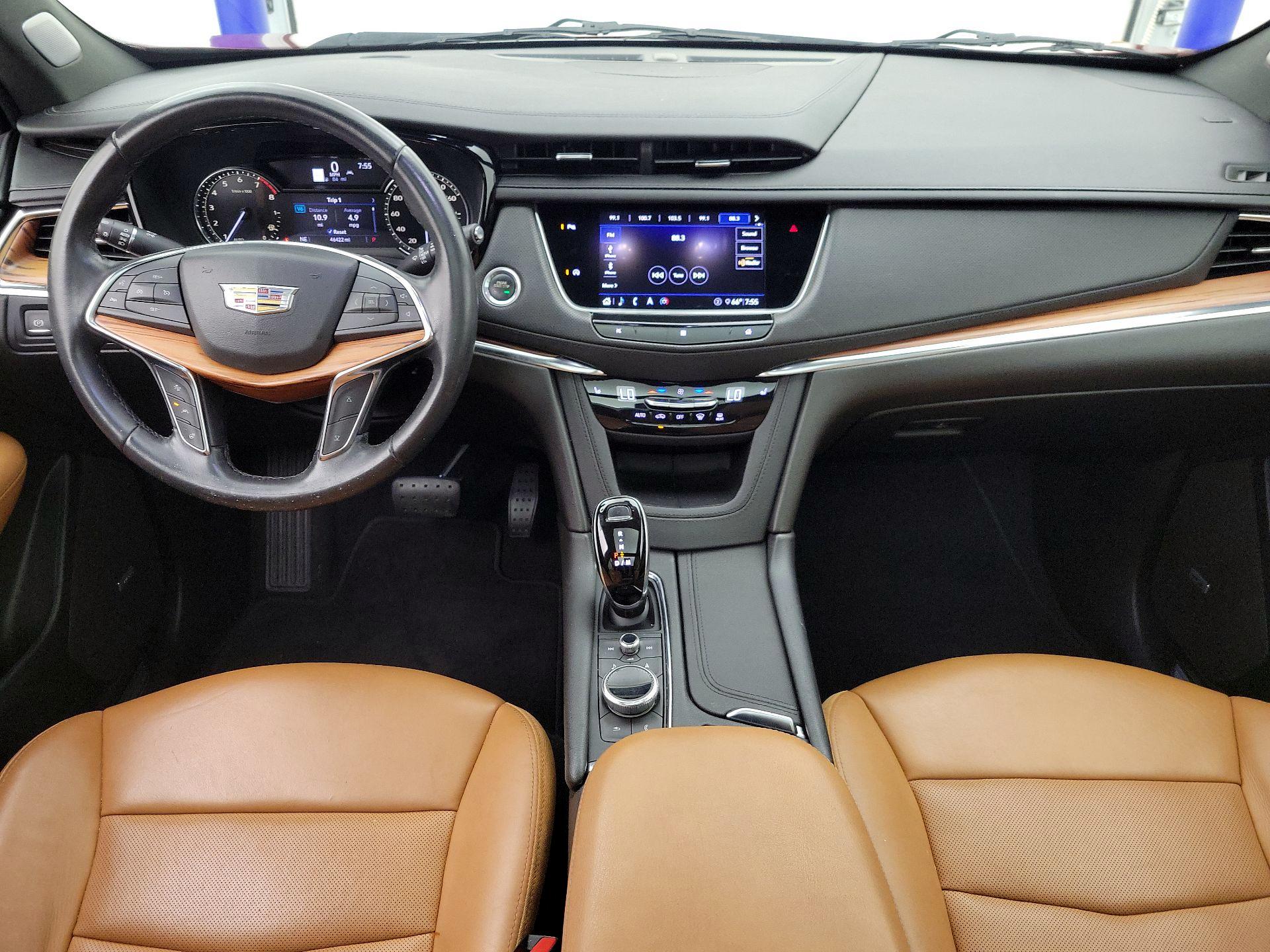 Thumbnail: 2020 Cadillac XT5 - 9