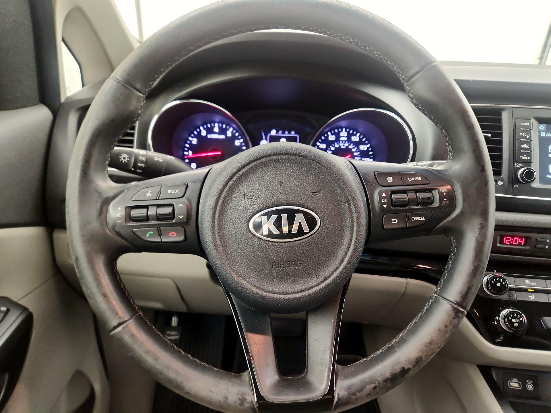 Thumbnail: 2017 Kia Sedona - 10
