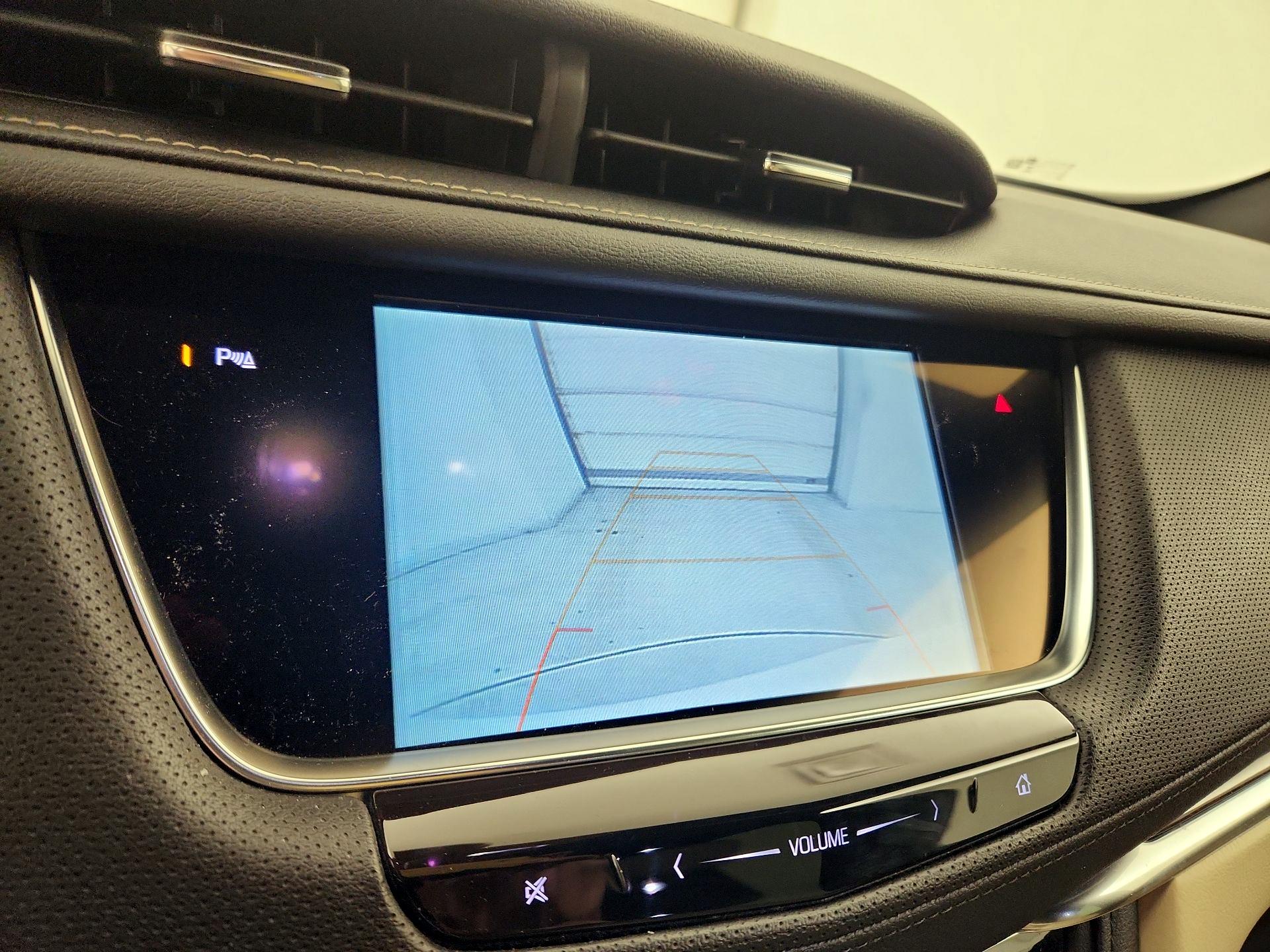 Thumbnail: 2019 Cadillac XT5 - 14