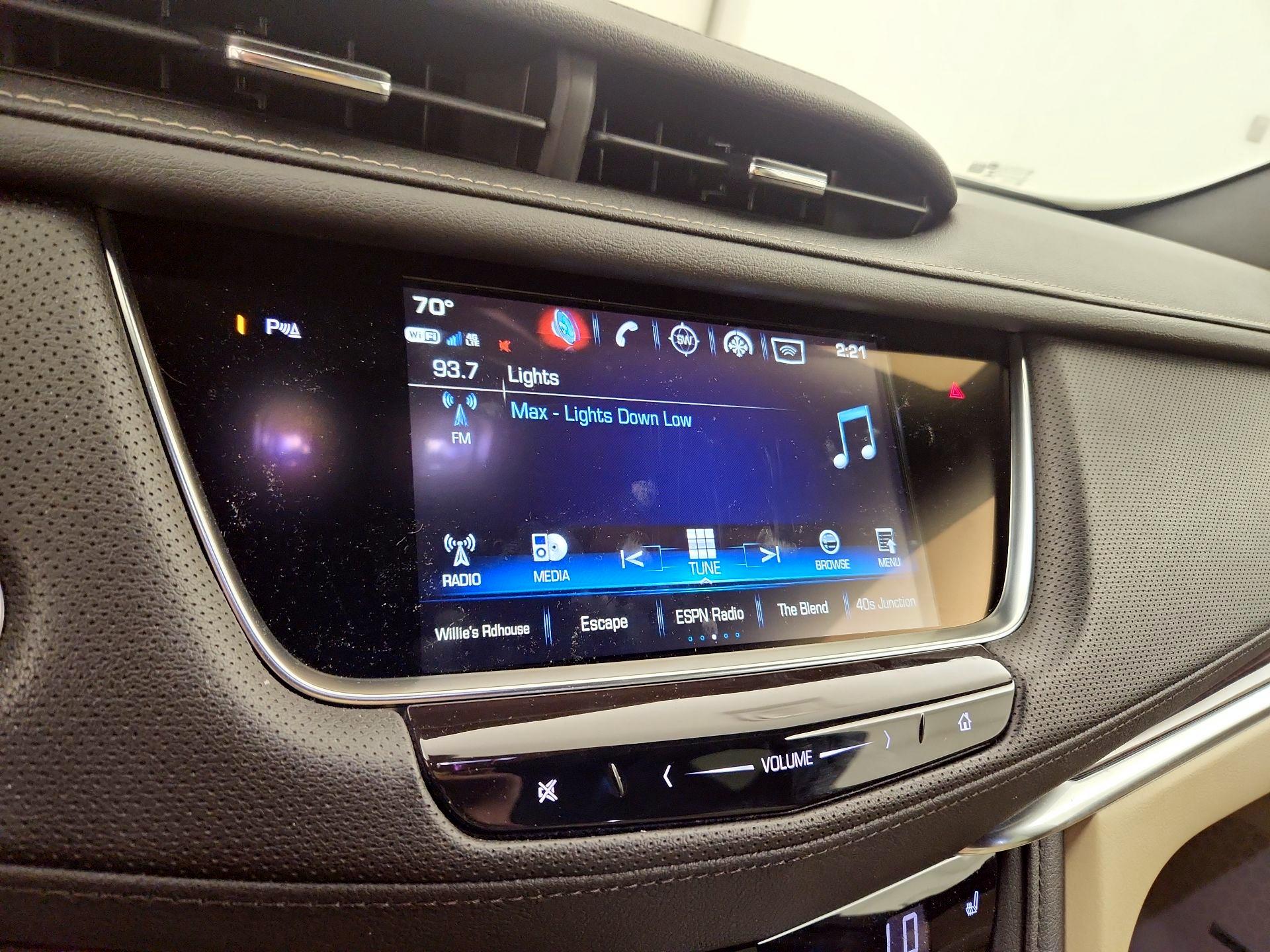 Thumbnail: 2019 Cadillac XT5 - 15